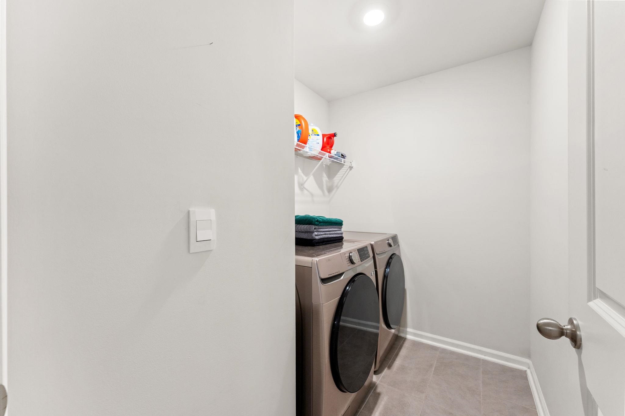 1015 Flintshire Dr. Property Photo 27