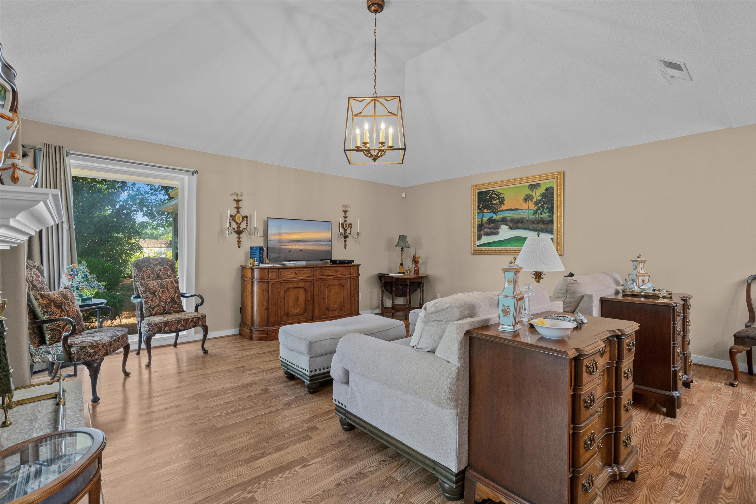 7 Valencia Circle Property Photo 6