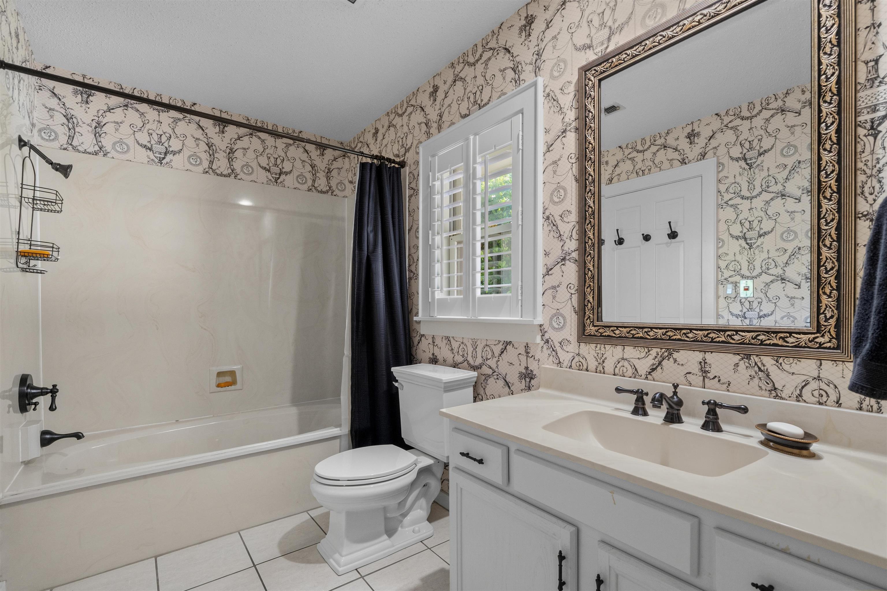 7 Valencia Circle Property Photo 23