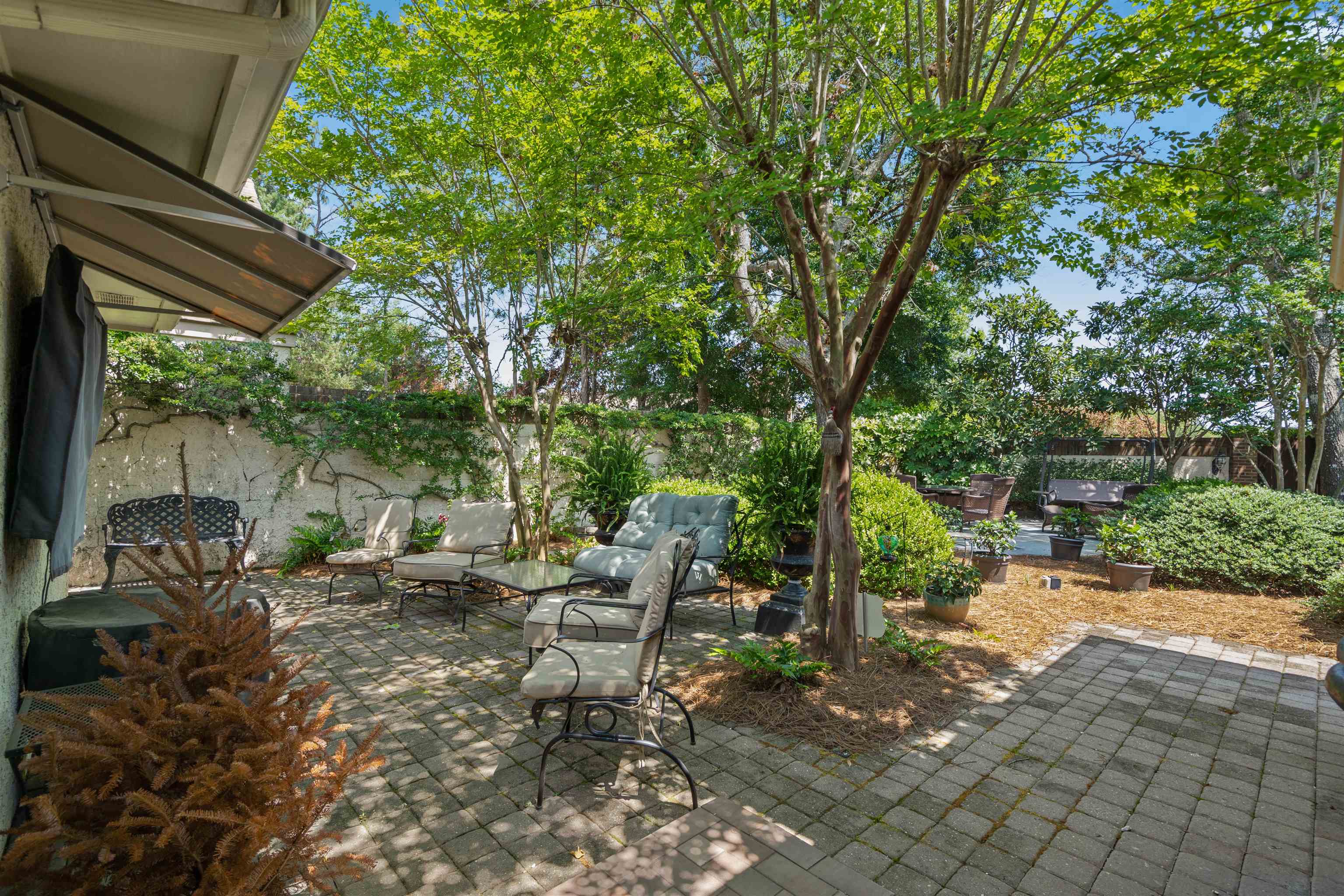 7 Valencia Circle Property Photo 32