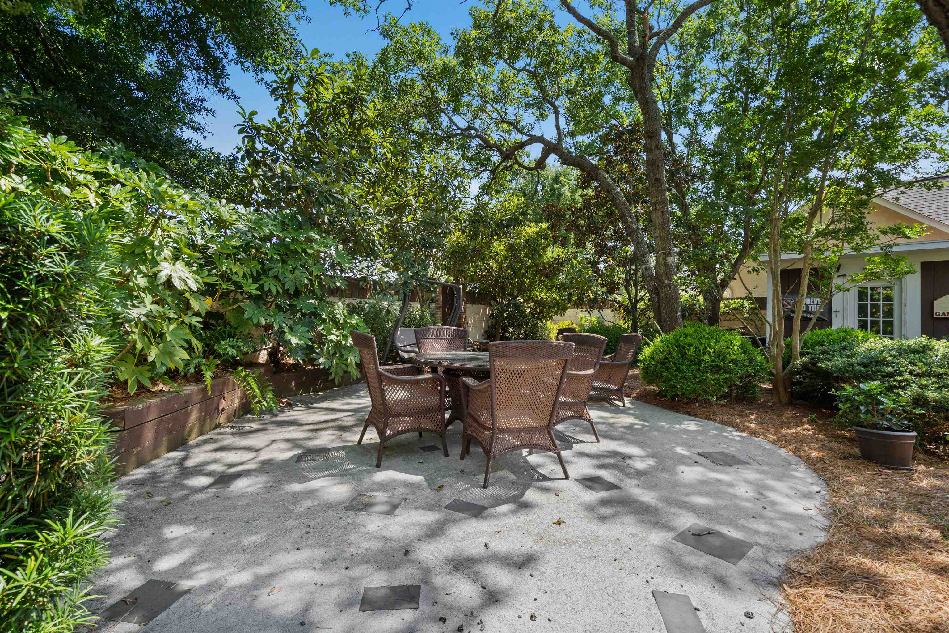 7 Valencia Circle Property Photo 36