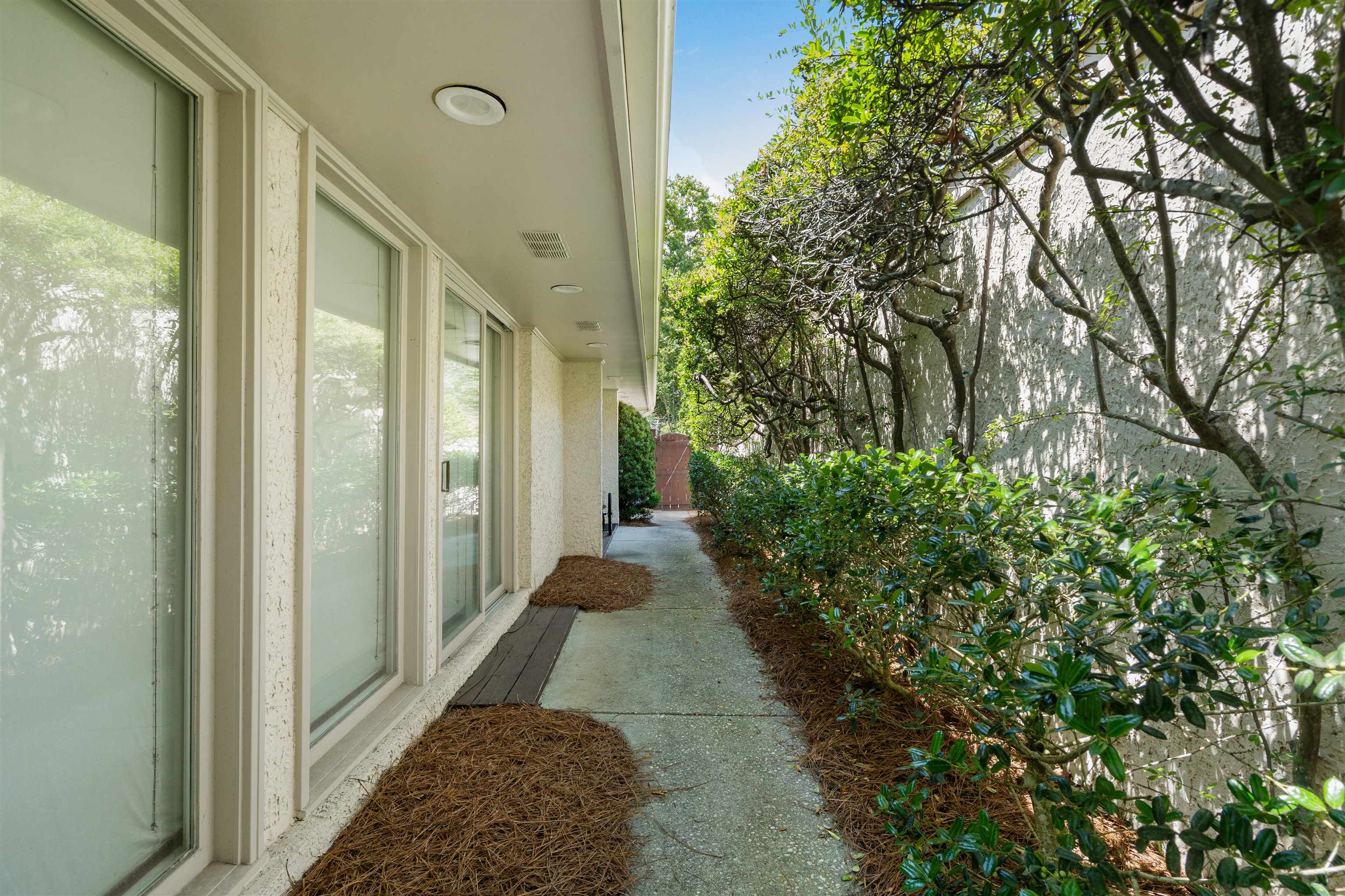 7 Valencia Circle Property Photo 37
