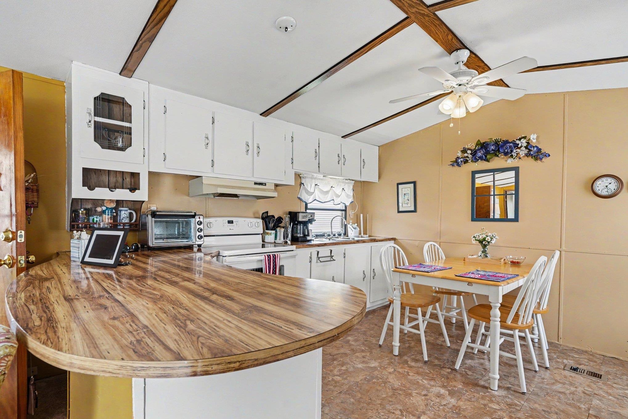 5 Crooked Island Circle Property Photo 8