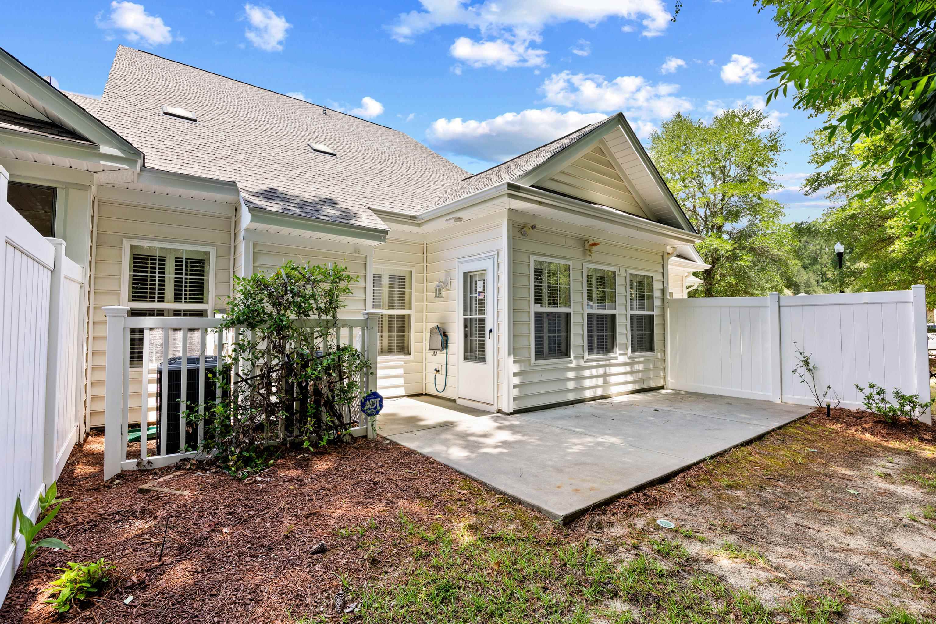 714 Botany Loop Property Photo 18