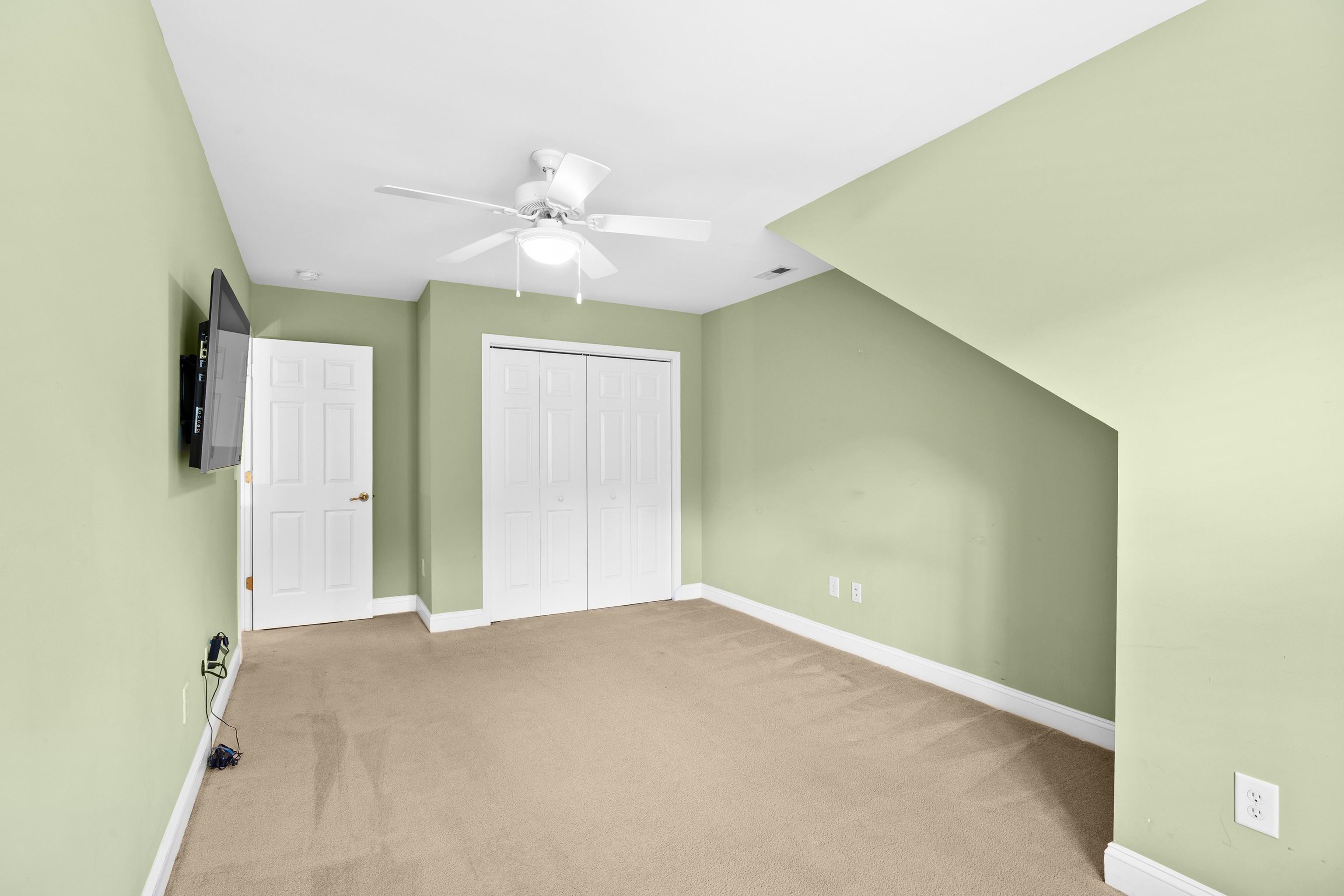 714 Botany Loop Property Photo 30