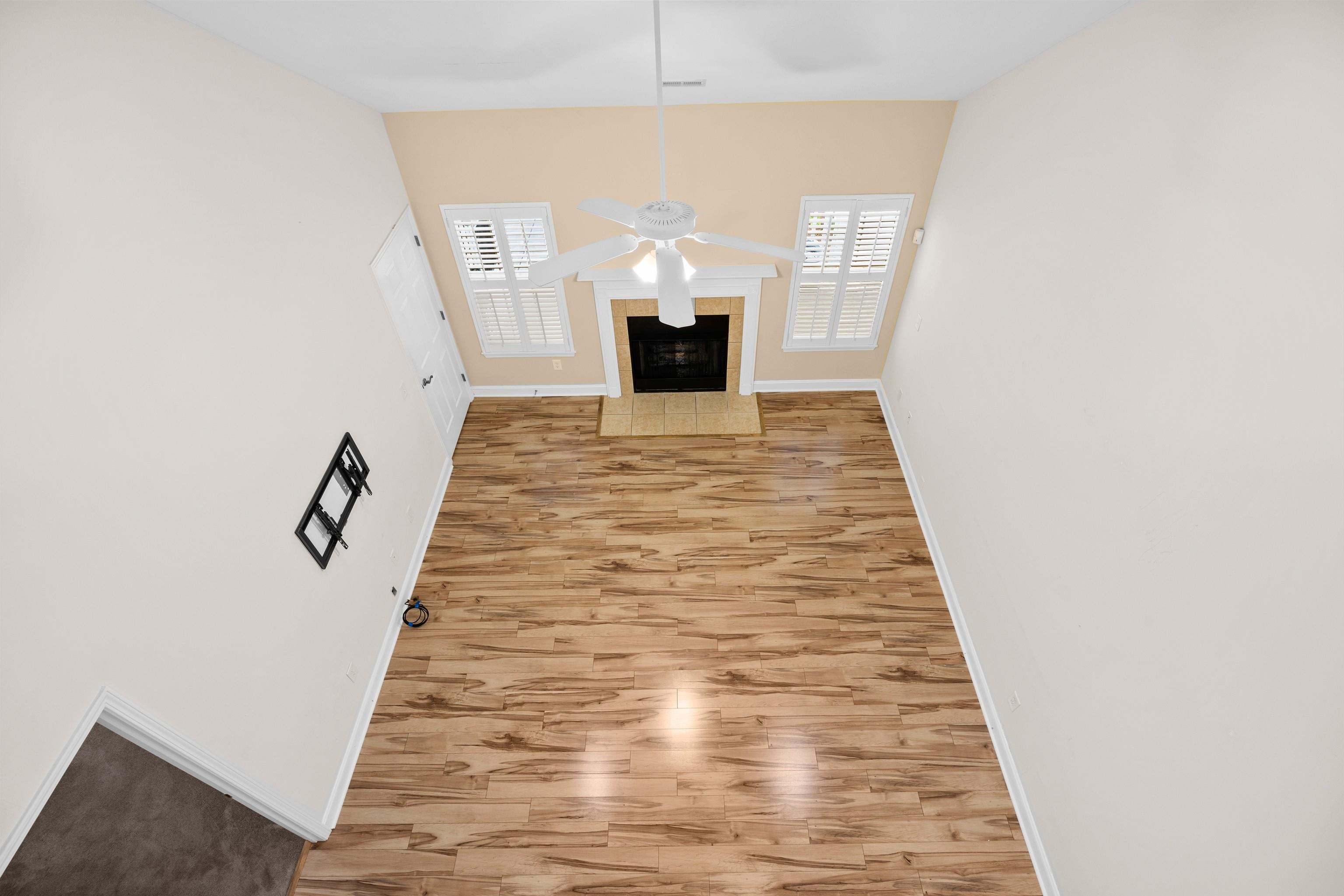 714 Botany Loop Property Photo 36