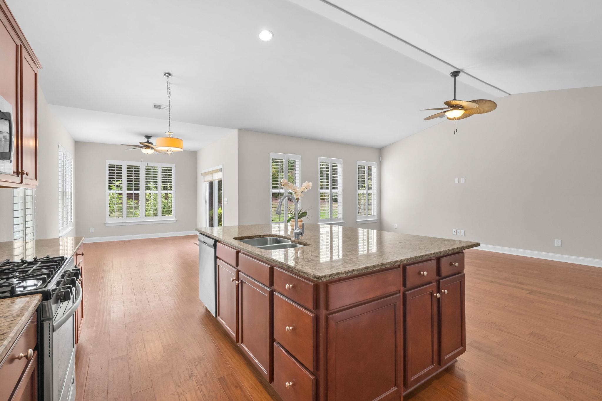 1801 Orchard Dr. Property Photo 4