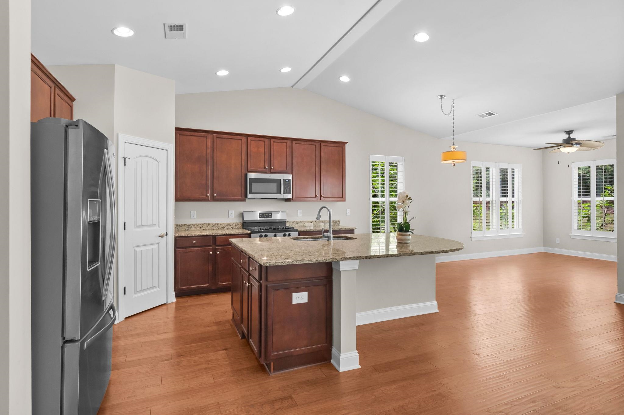1801 Orchard Dr. Property Photo 10