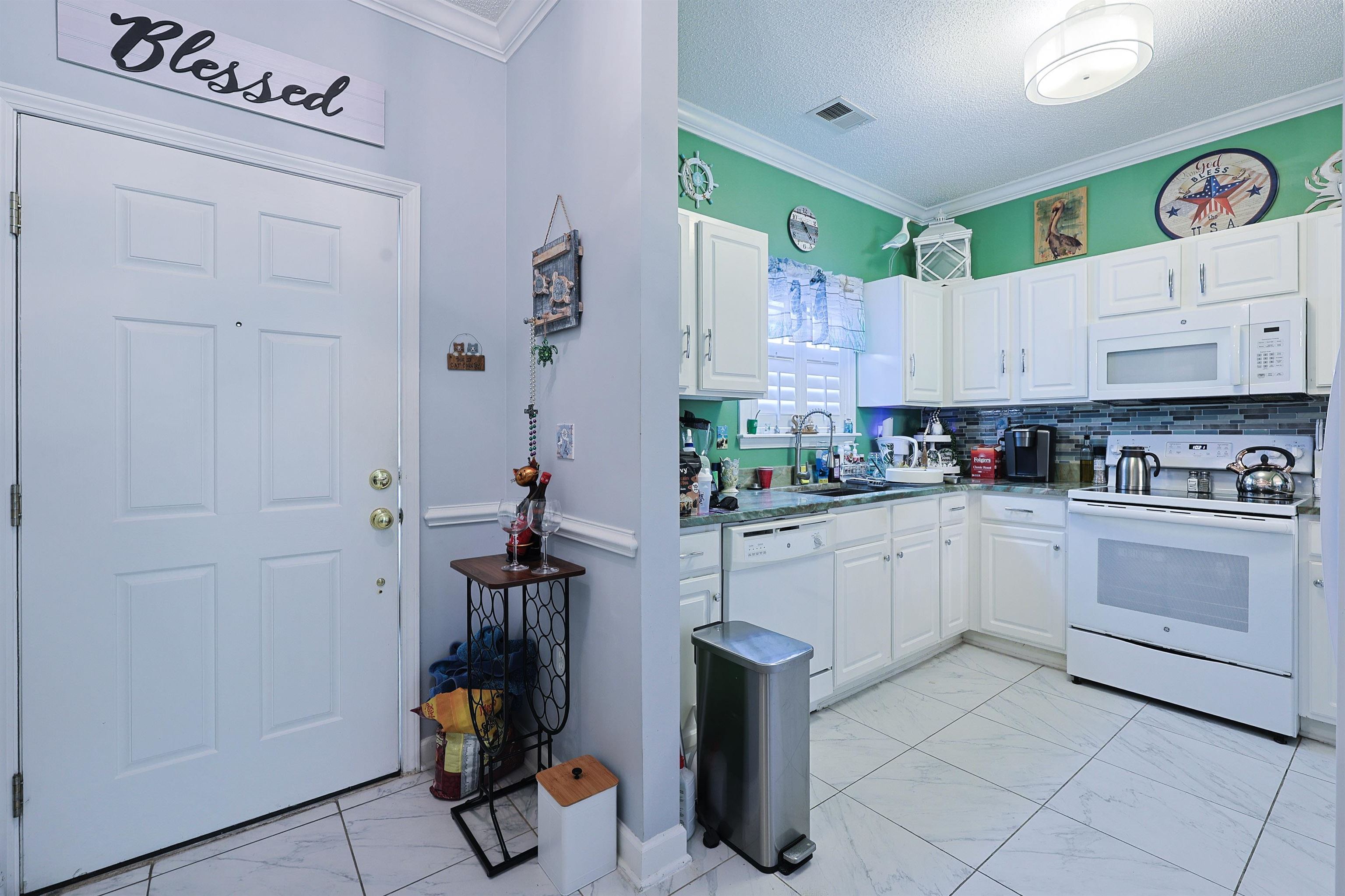 6203 Catalina Dr. Property Photo 6