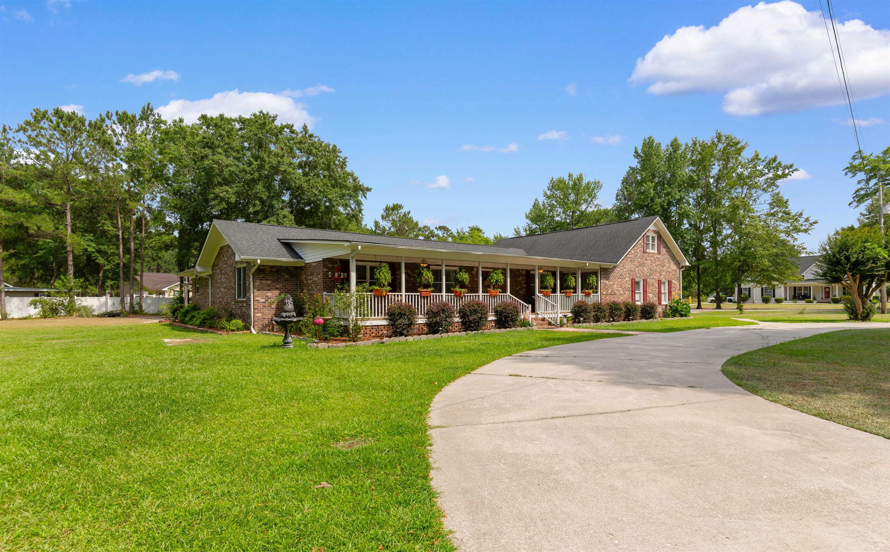 128 Fiddlers Loop Property Photo 3