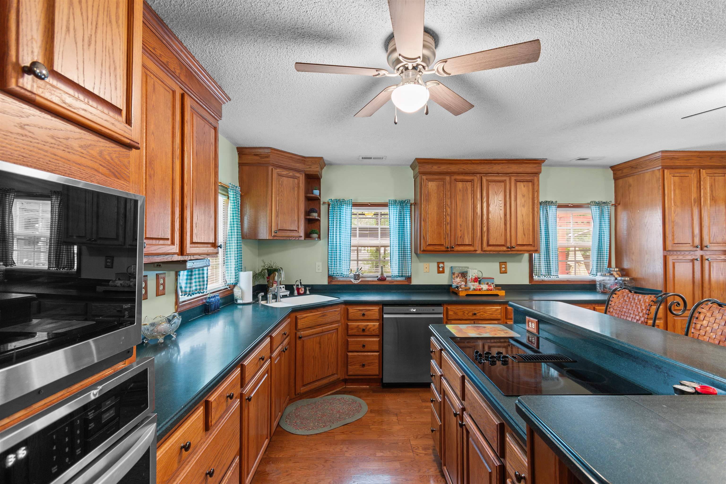 128 Fiddlers Loop Property Photo 7