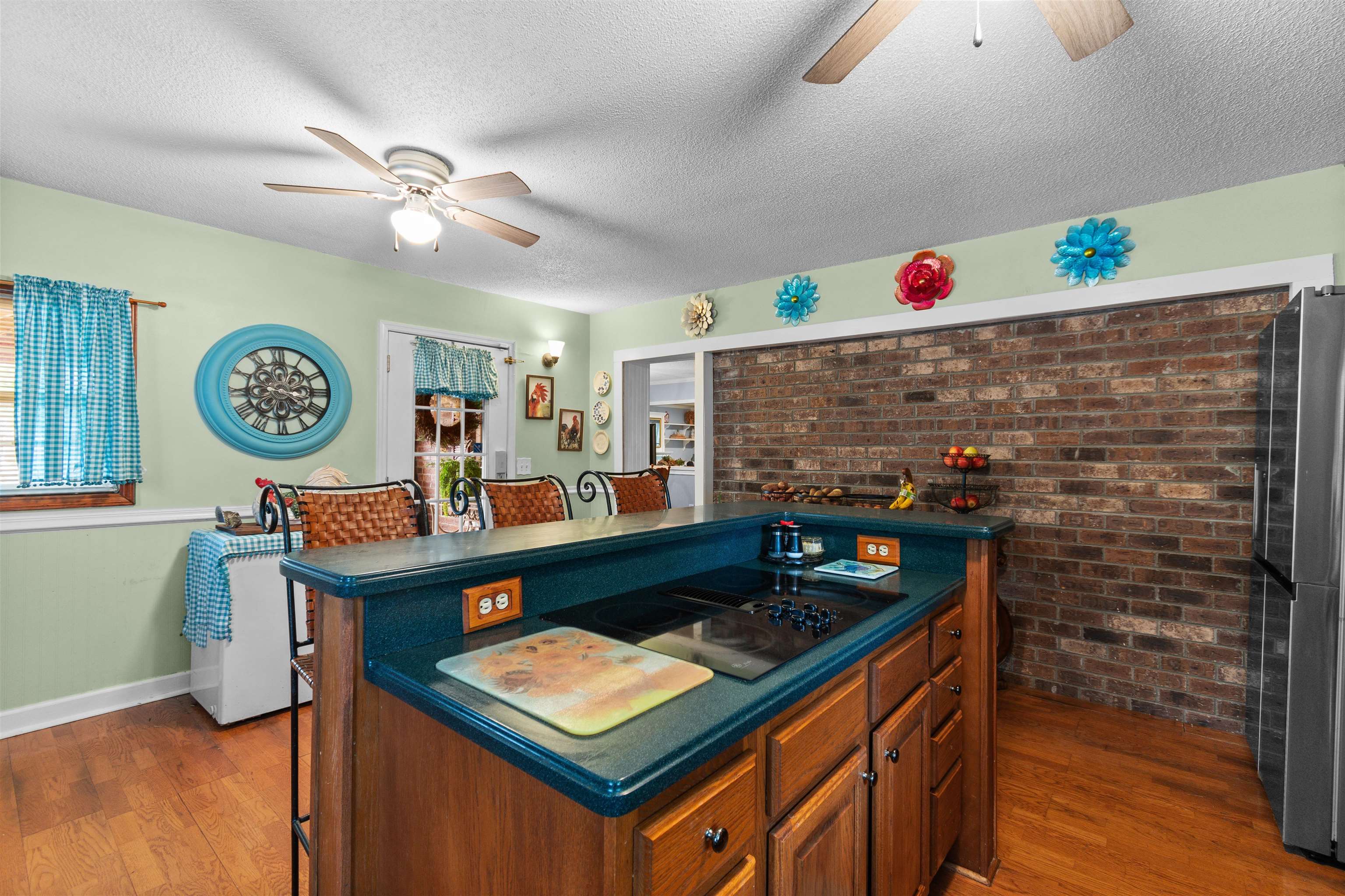 128 Fiddlers Loop Property Photo 8