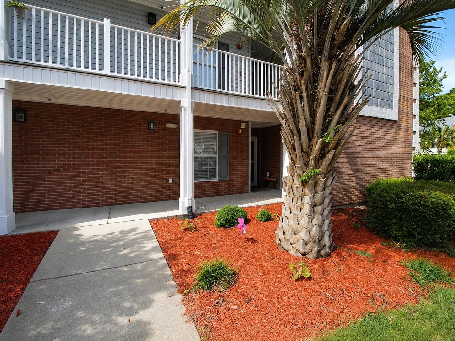 4842 Meadowsweet Dr. Property Photo 3