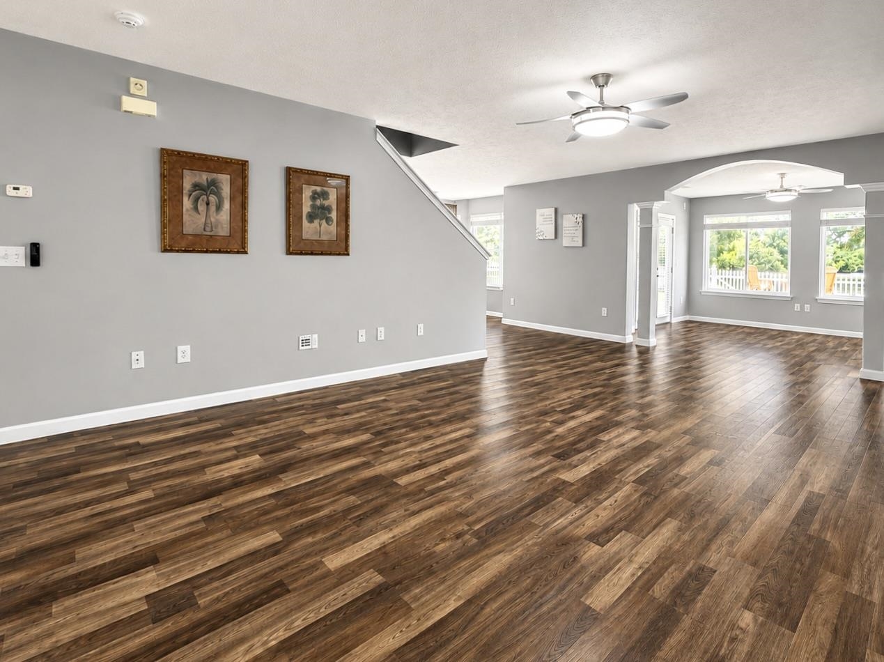 746 Pepperbush Dr. Property Photo 6
