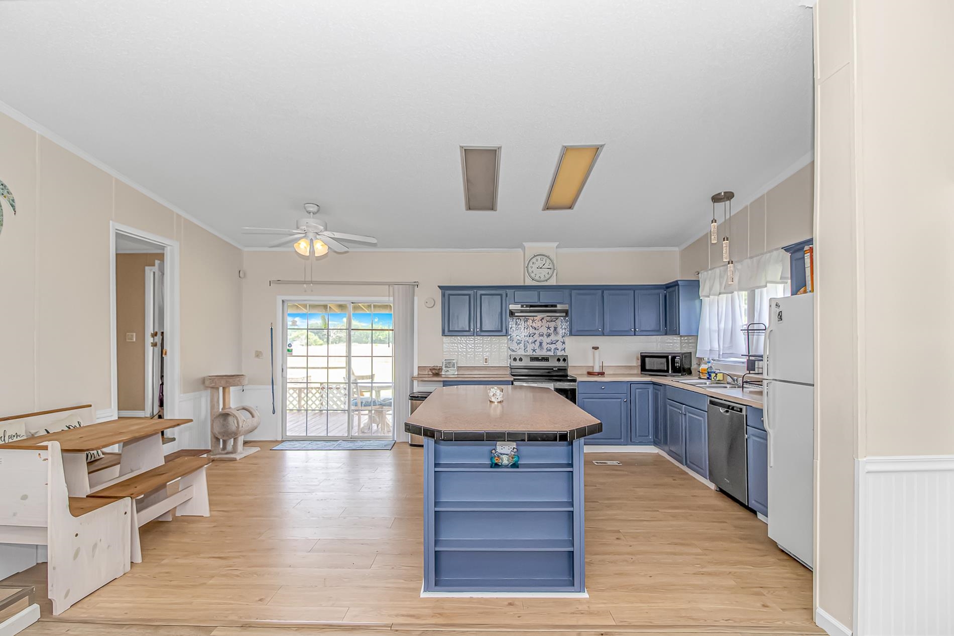 3415 Green Sea Rd. Property Photo 11