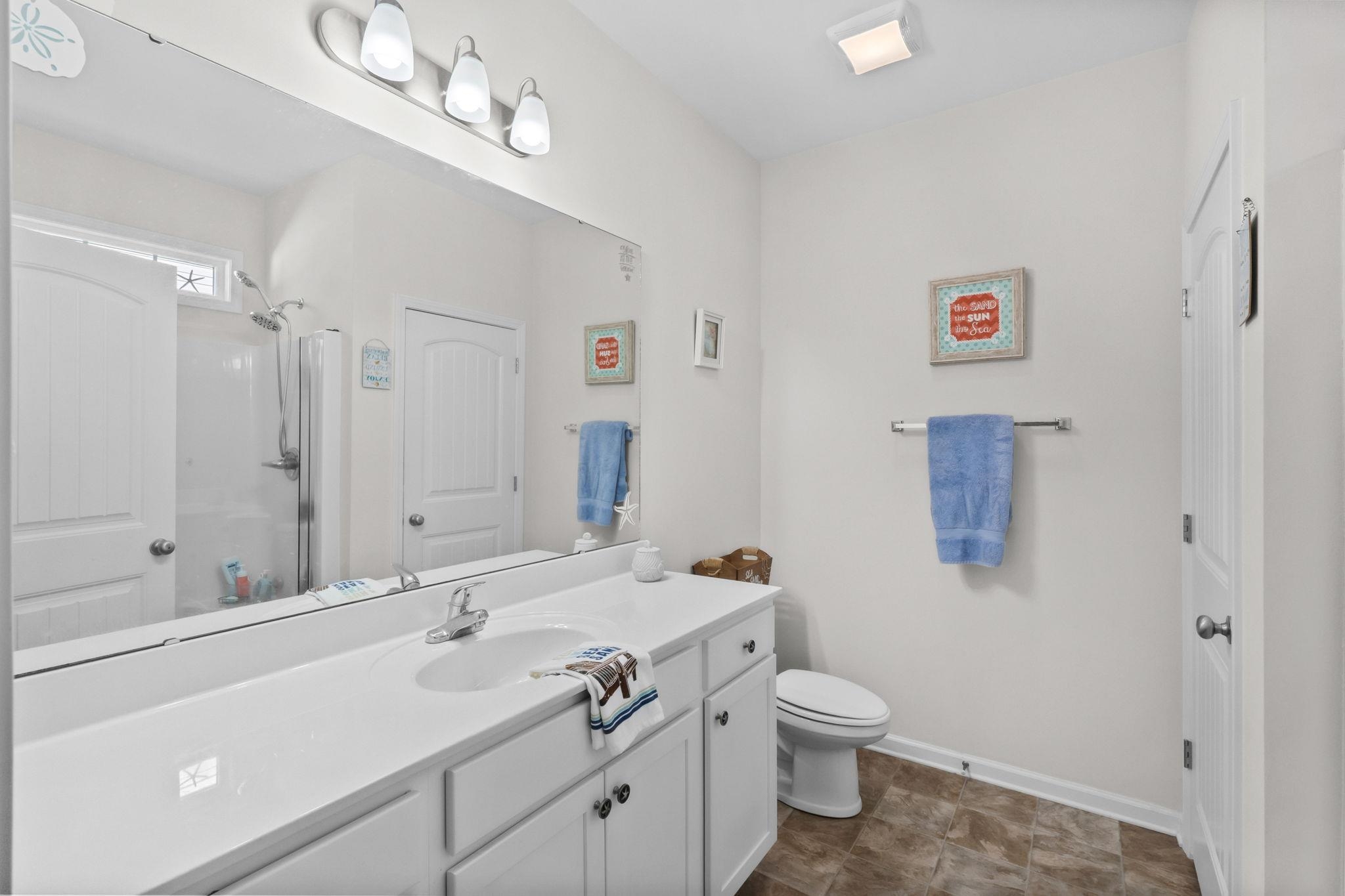 840 Windsor Rose Dr. Property Photo 37