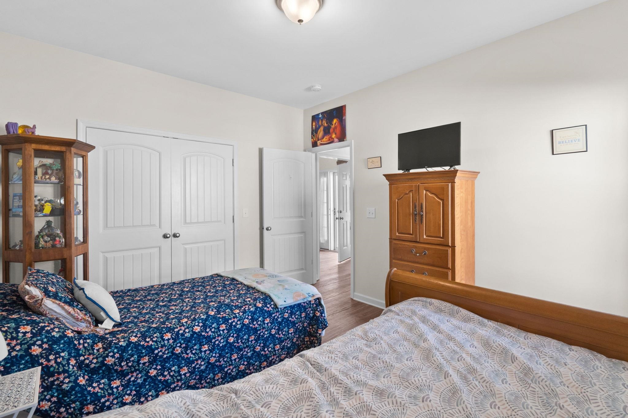 840 Windsor Rose Dr. Property Photo 44