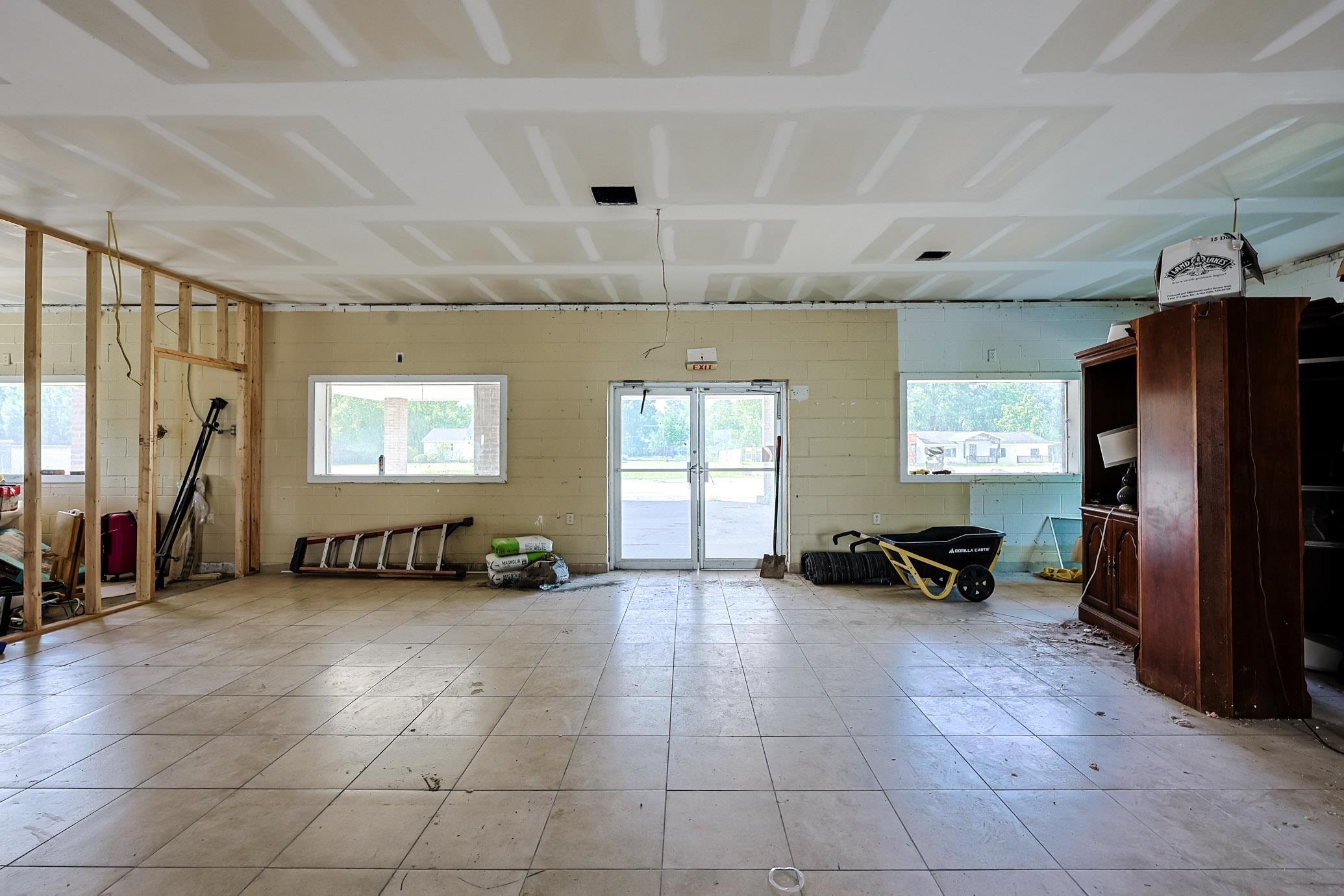 12132 Highway 905 Property Photo 6