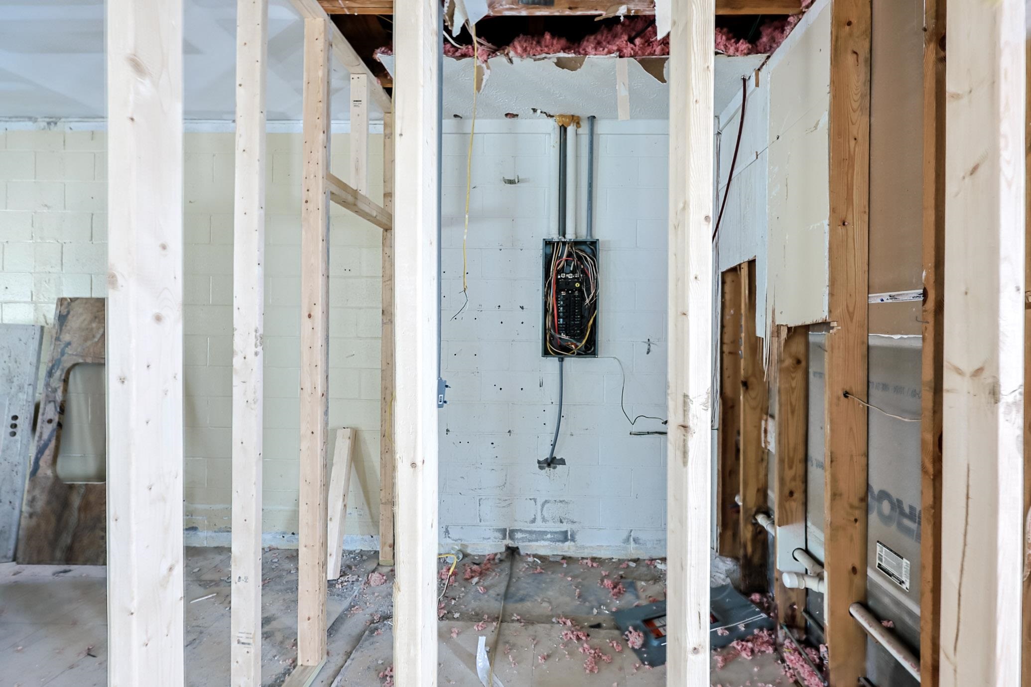 12132 Highway 905 Property Photo 8