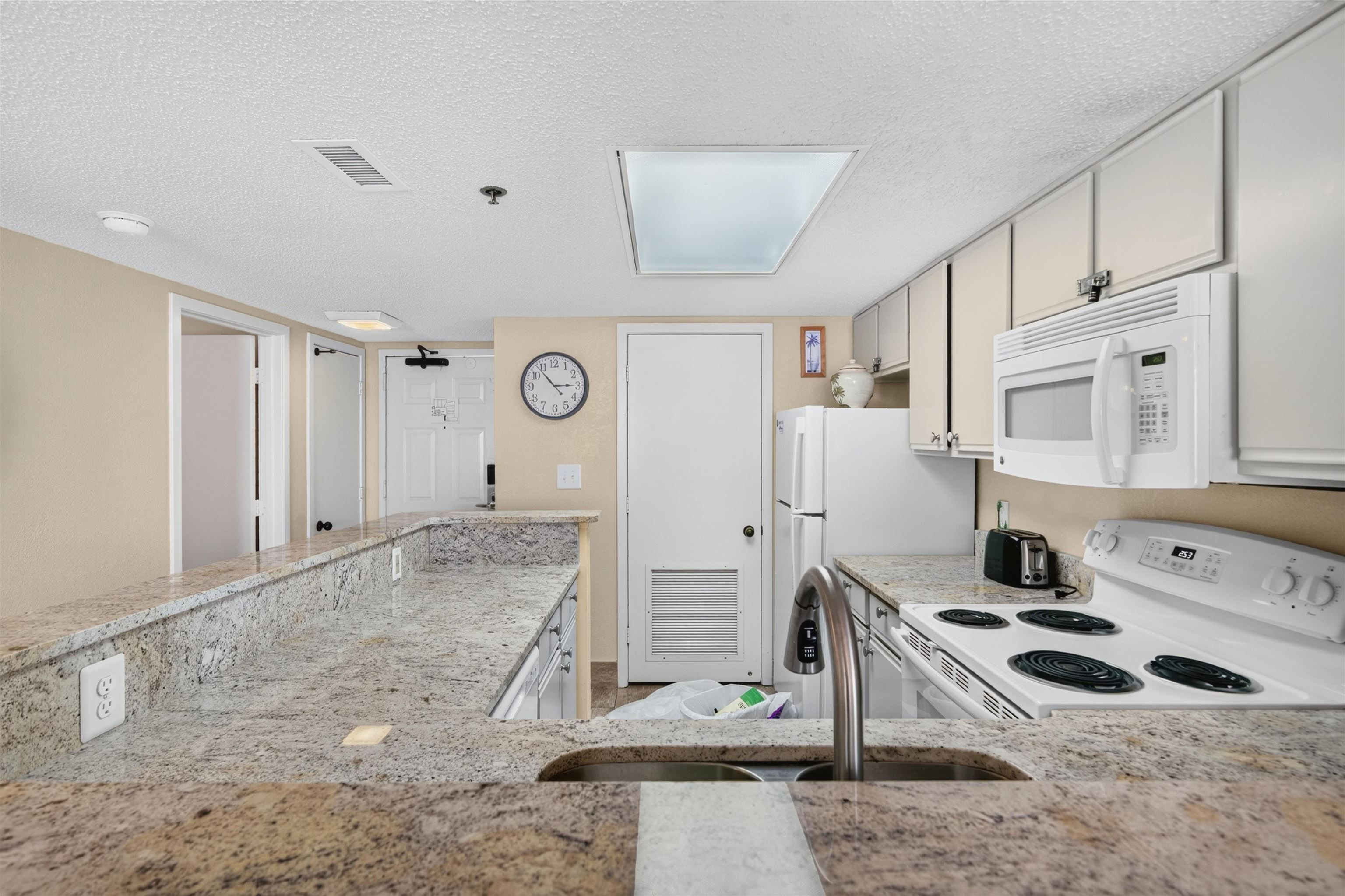 157 Seawatch Dr. Property Photo 11