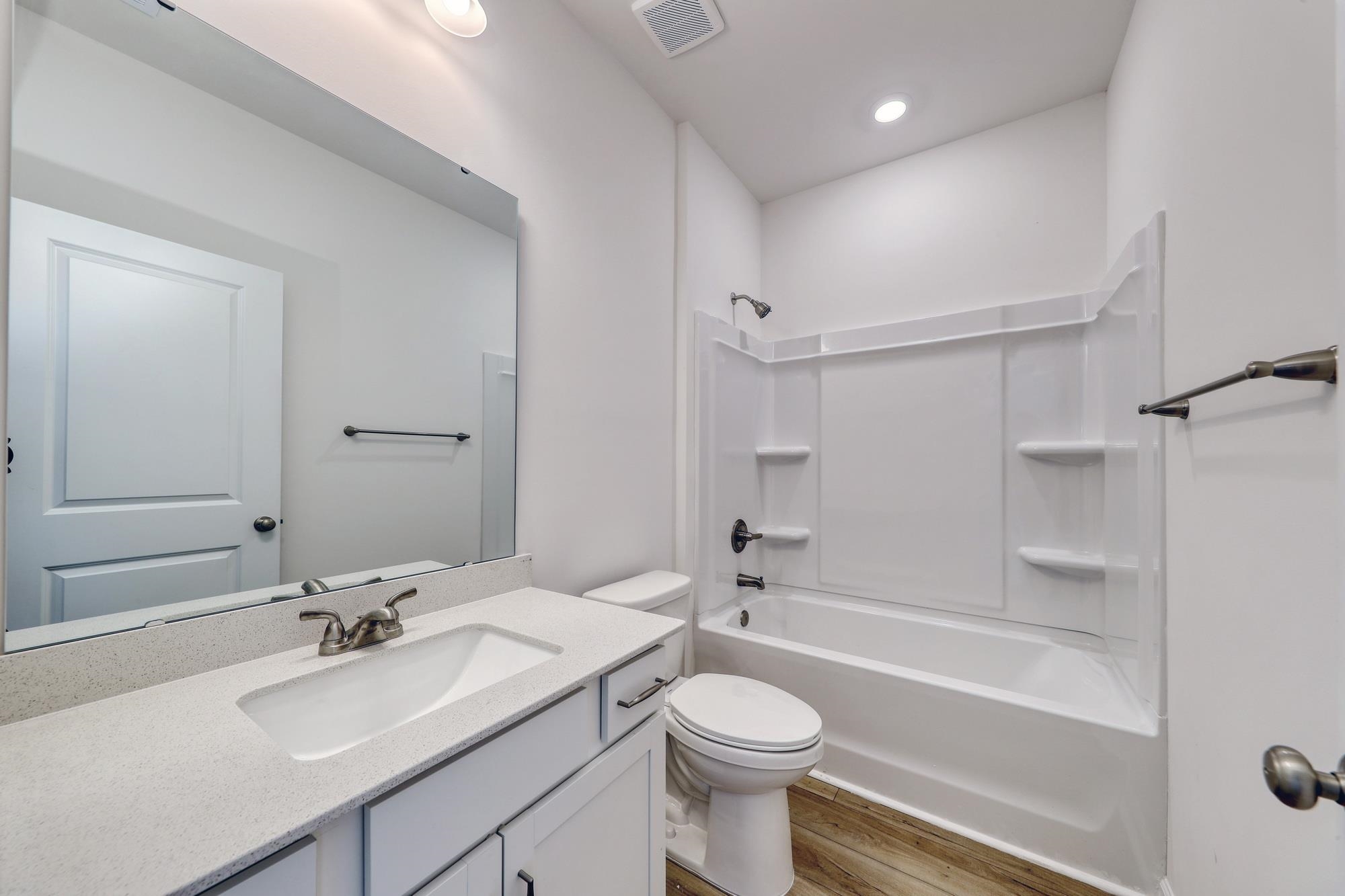 812 Wild Indigo Dr Property Photo 6