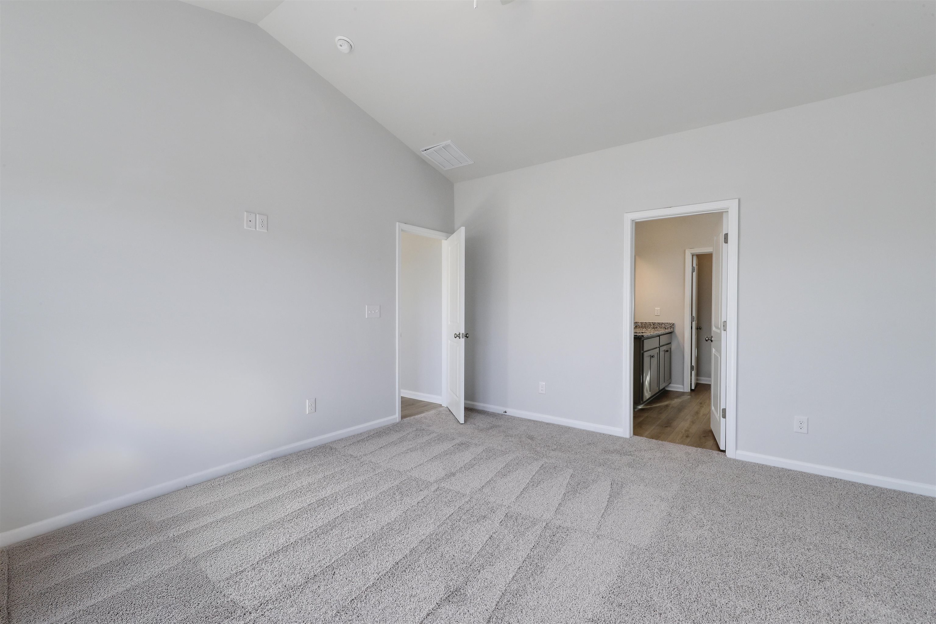 812 Wild Indigo Dr Property Photo 12