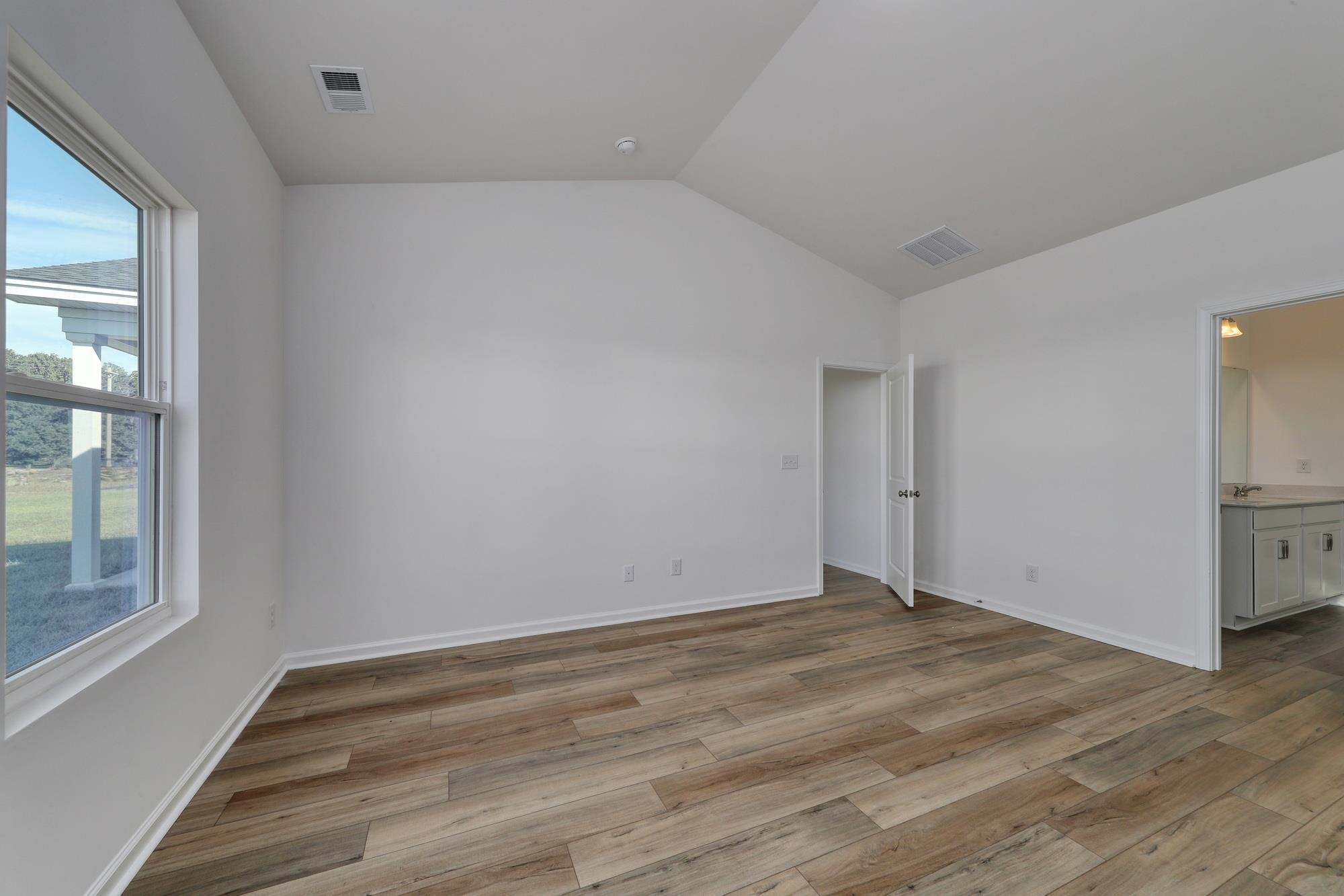 812 Wild Indigo Dr Property Photo 25