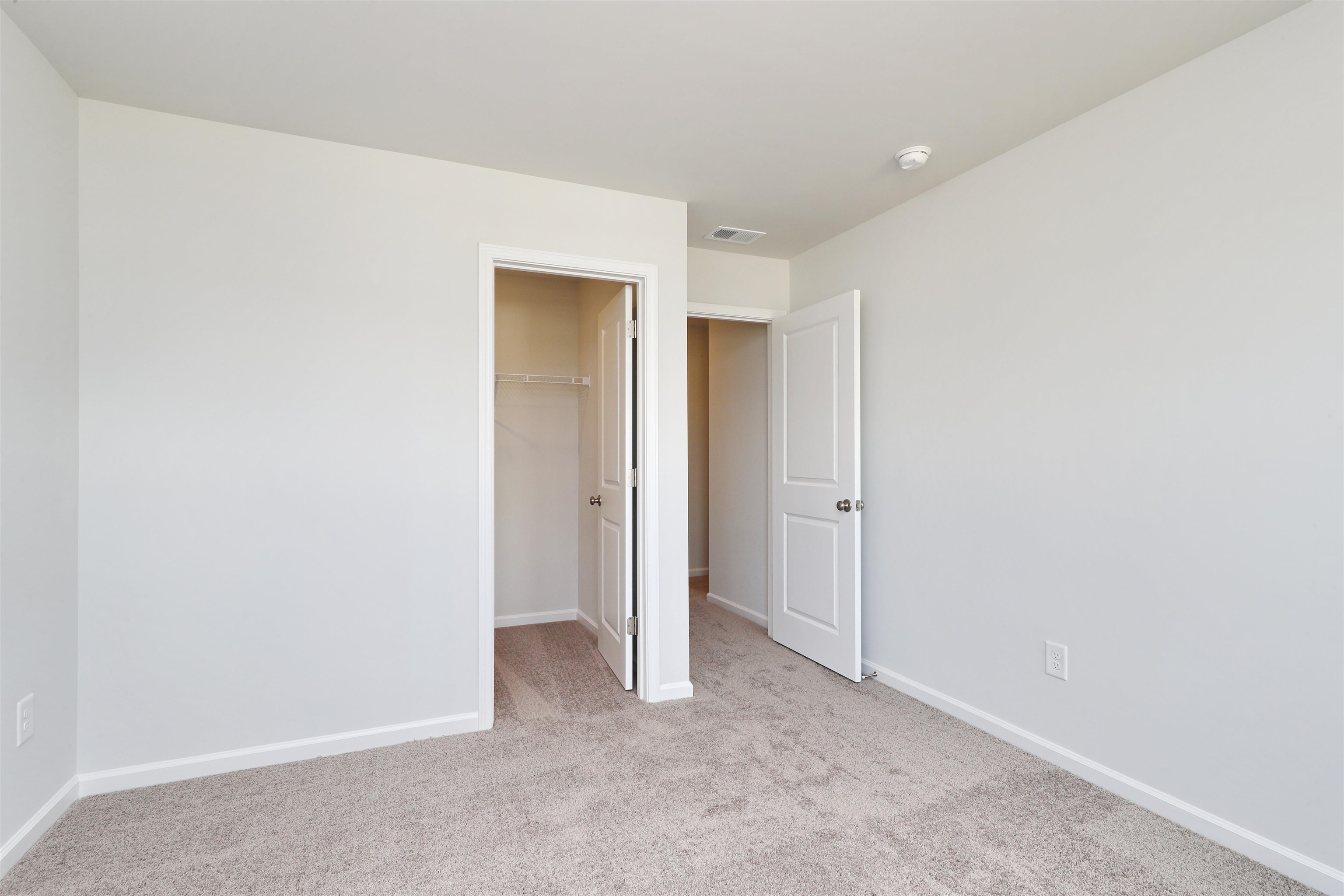 816 Wild Indigo Dr Property Photo 19