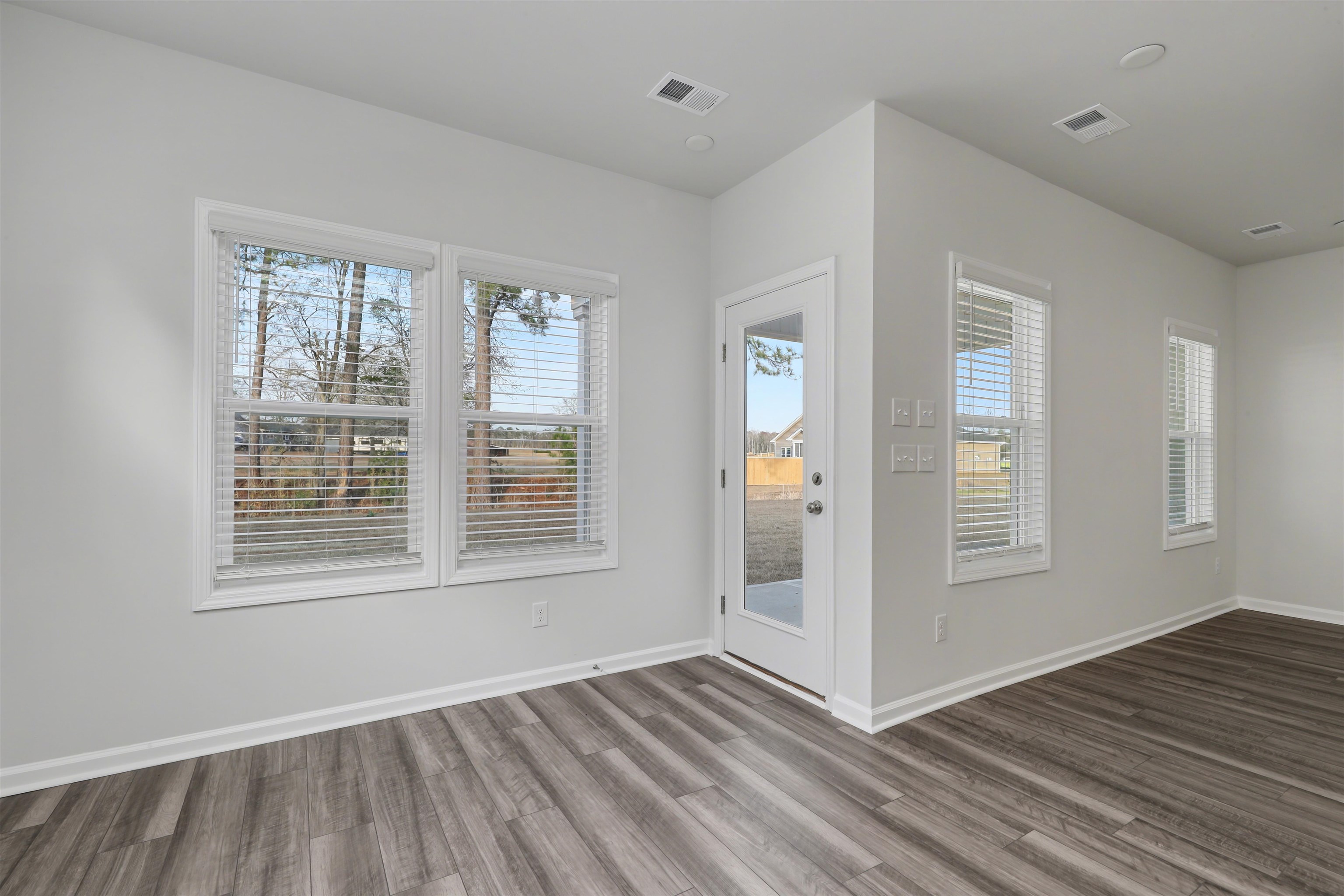 820 Wild Indigo Dr Property Photo 12