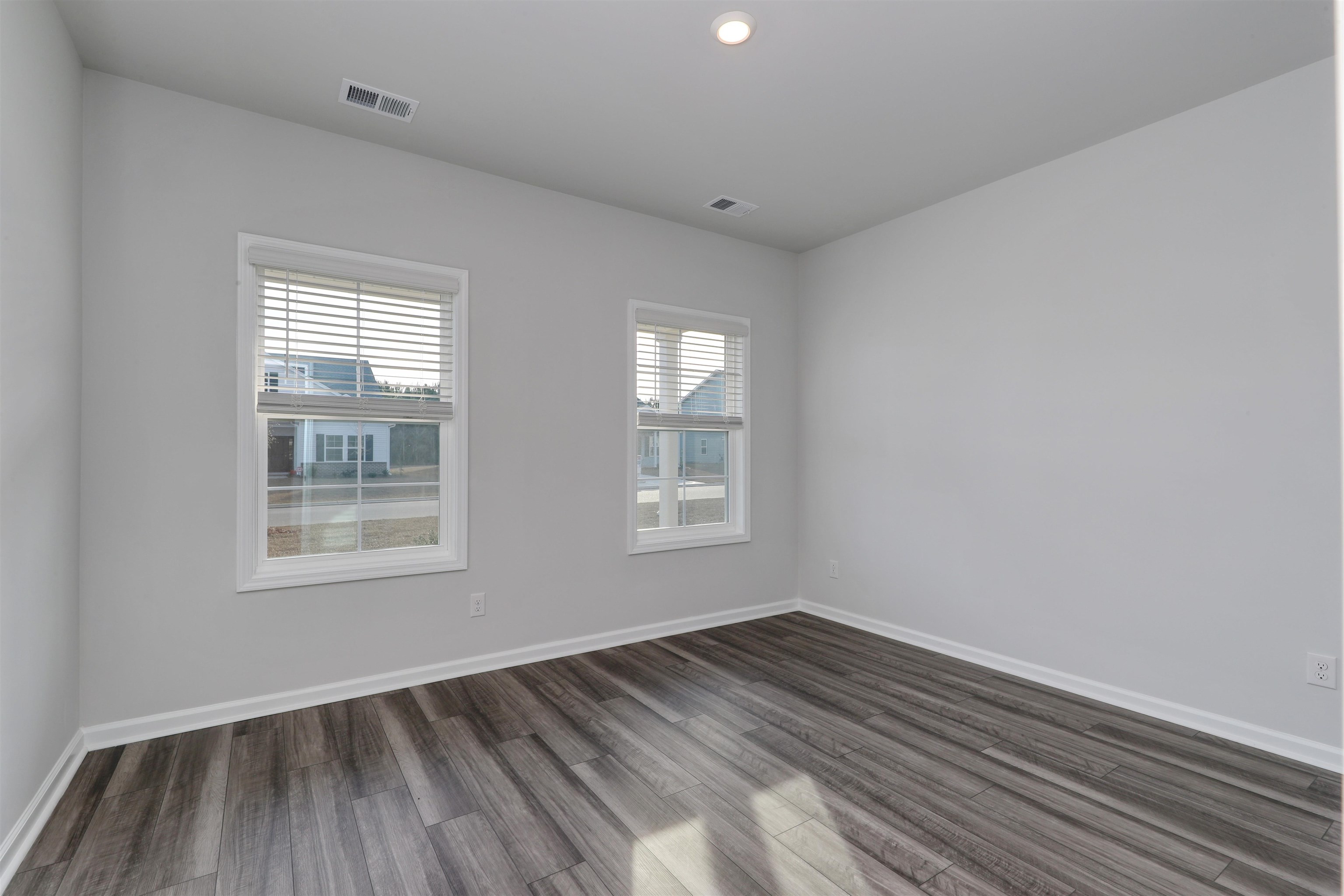 820 Wild Indigo Dr Property Photo 20