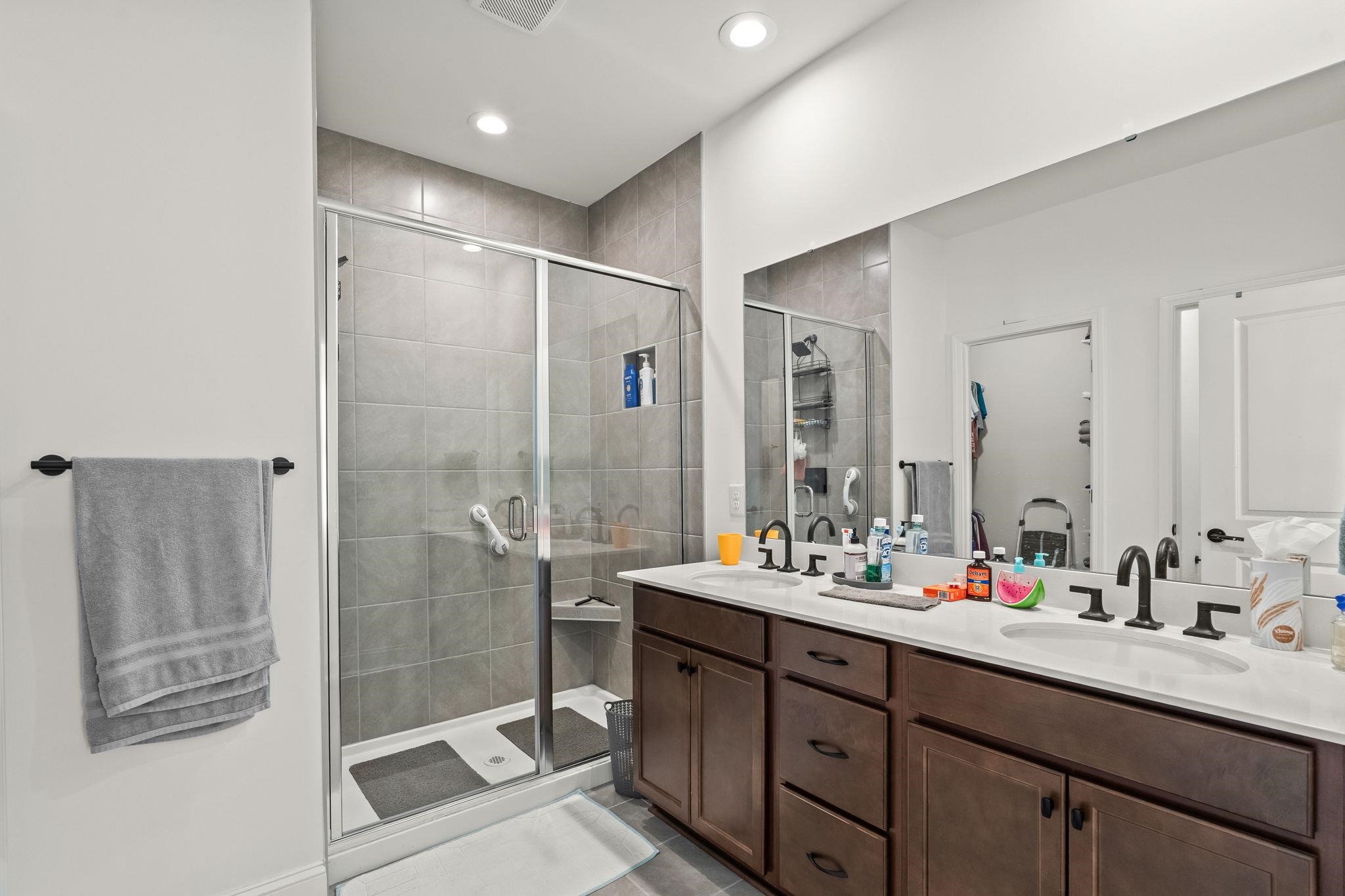2527 Hillbourne Loop Property Photo 17