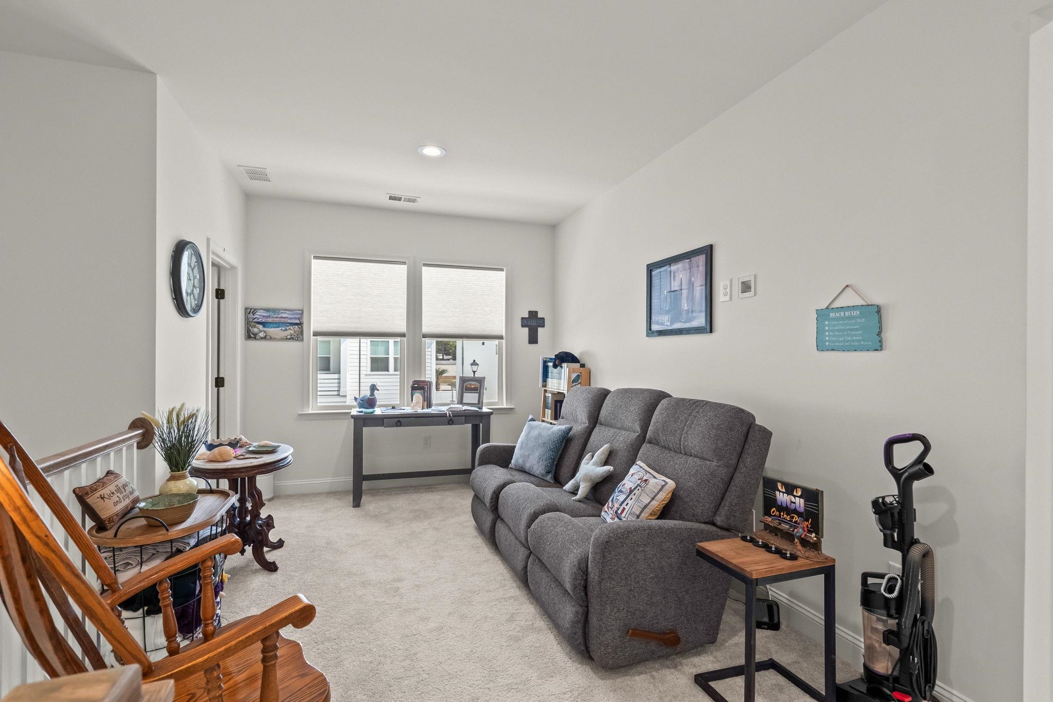 2527 Hillbourne Loop Property Photo 19