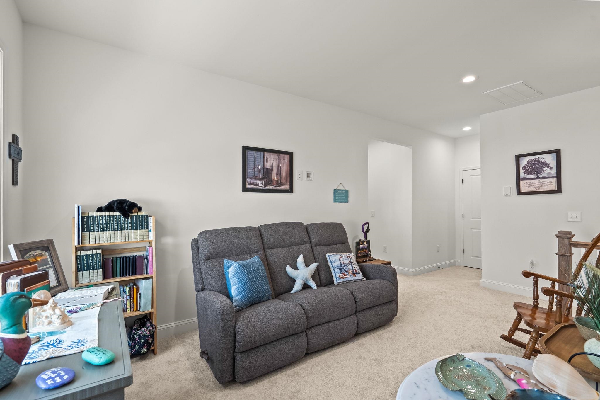 2527 Hillbourne Loop Property Photo 21