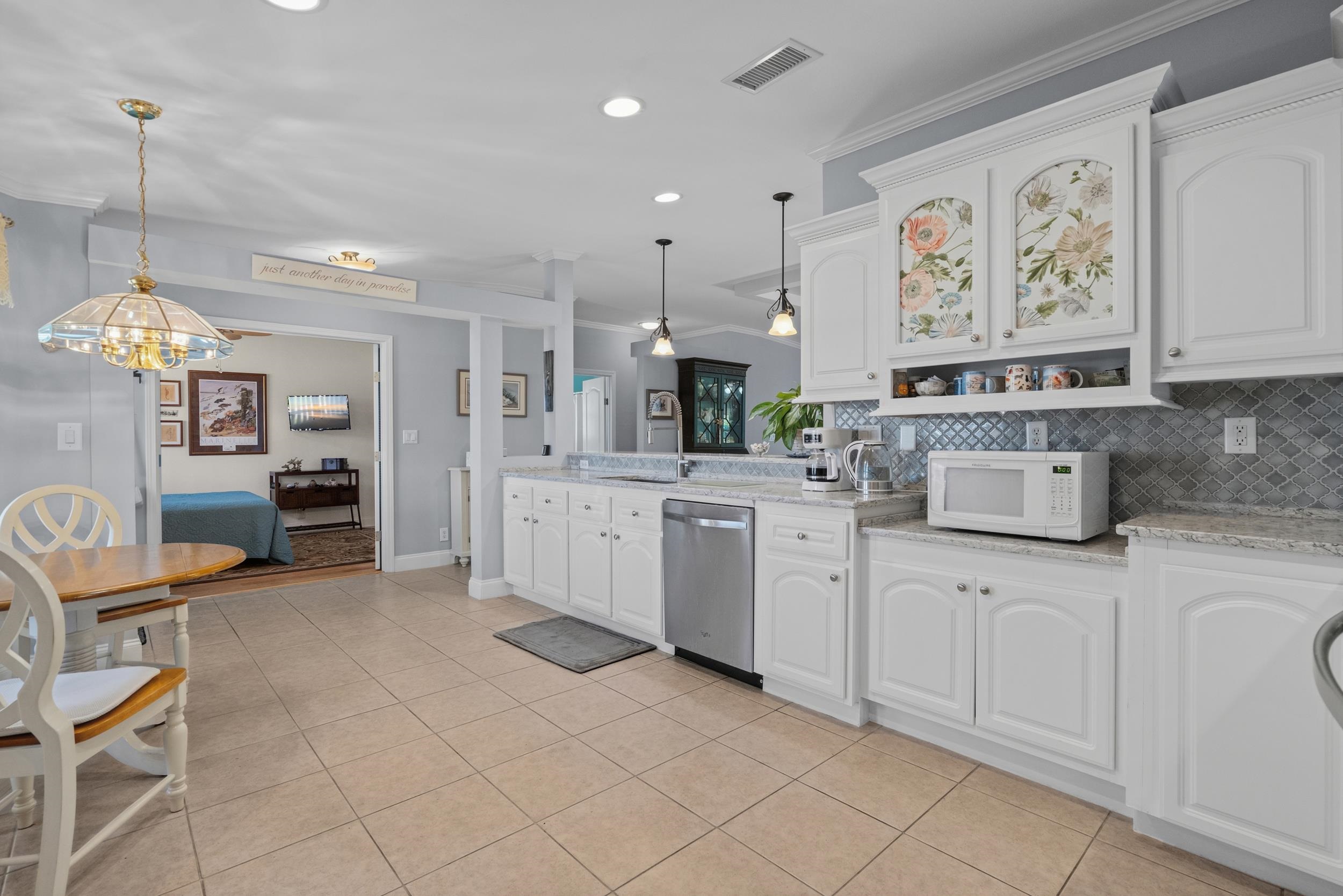 177 Wellspring Dr. Property Photo 10