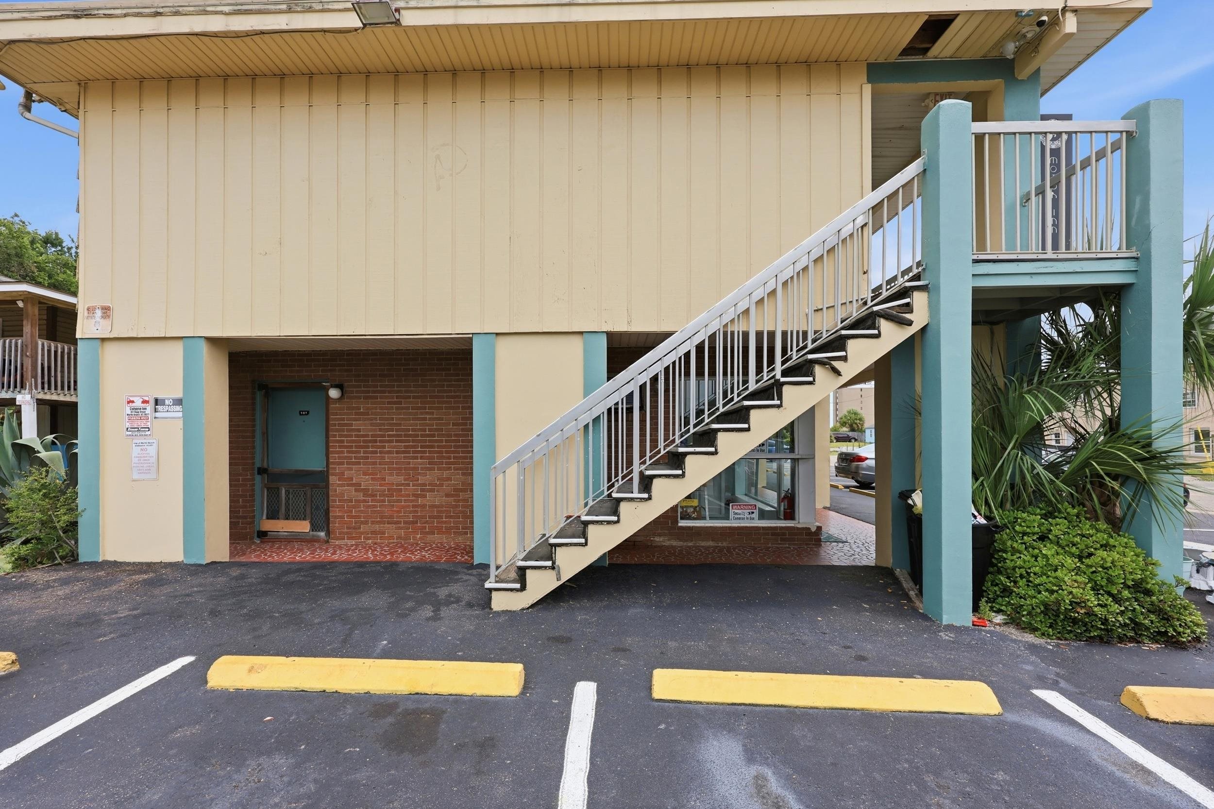 101 Flagg St. Property Photo 4