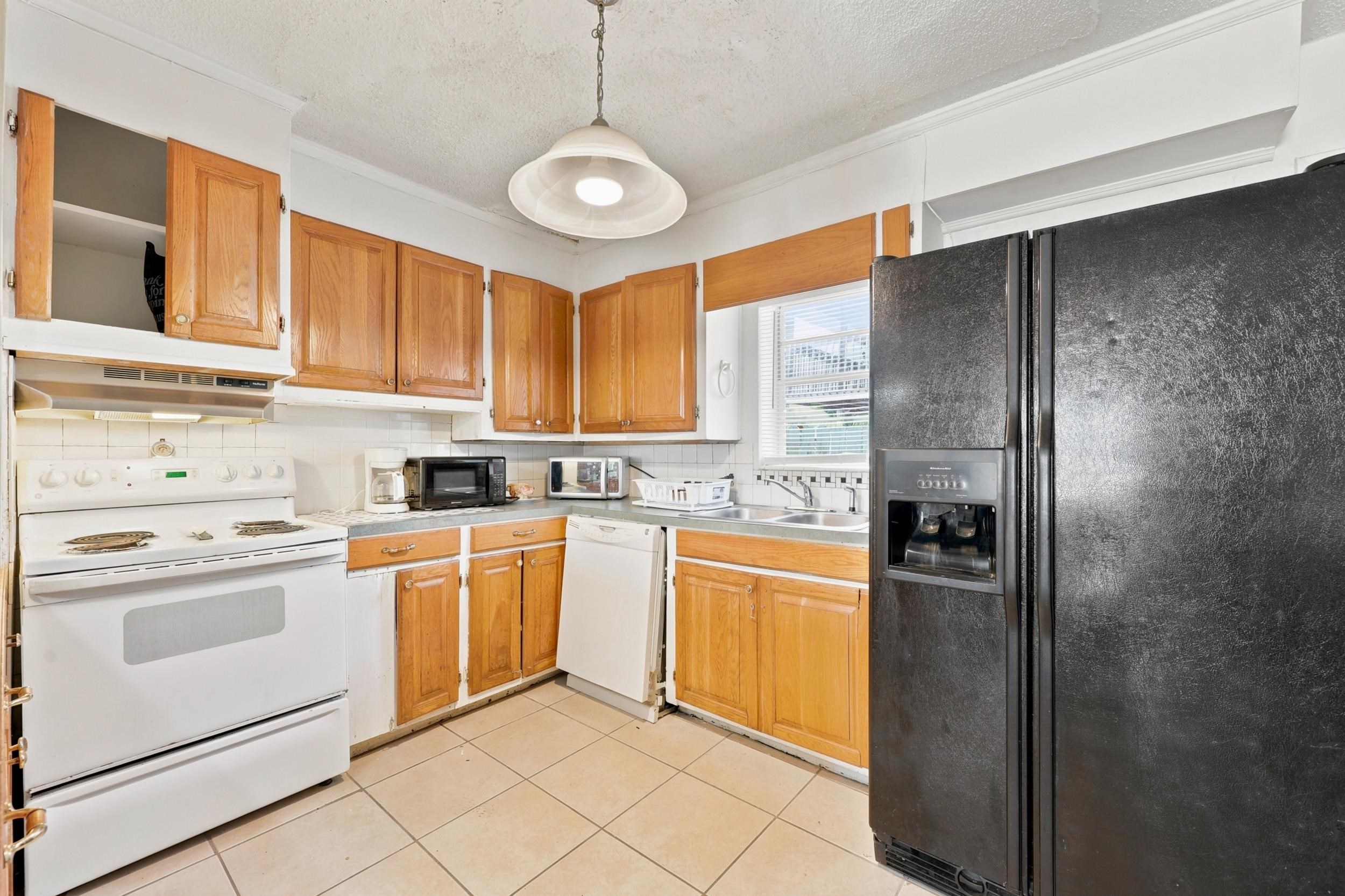 101 Flagg St. Property Photo 25