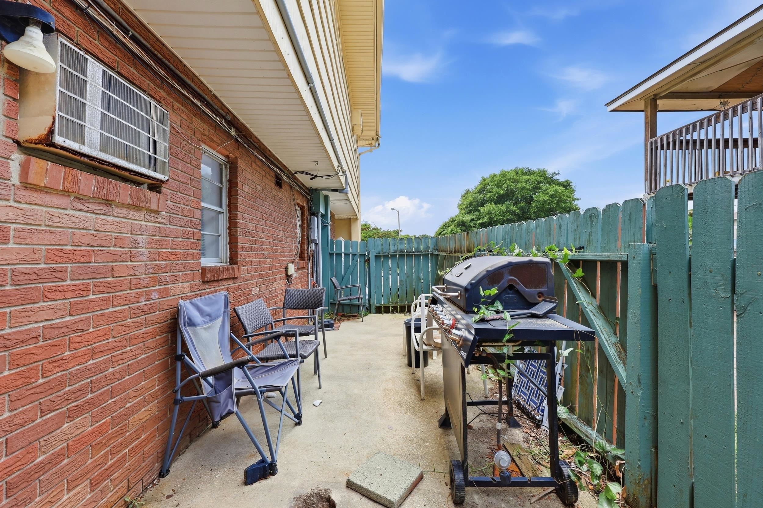 101 Flagg St. Property Photo 30