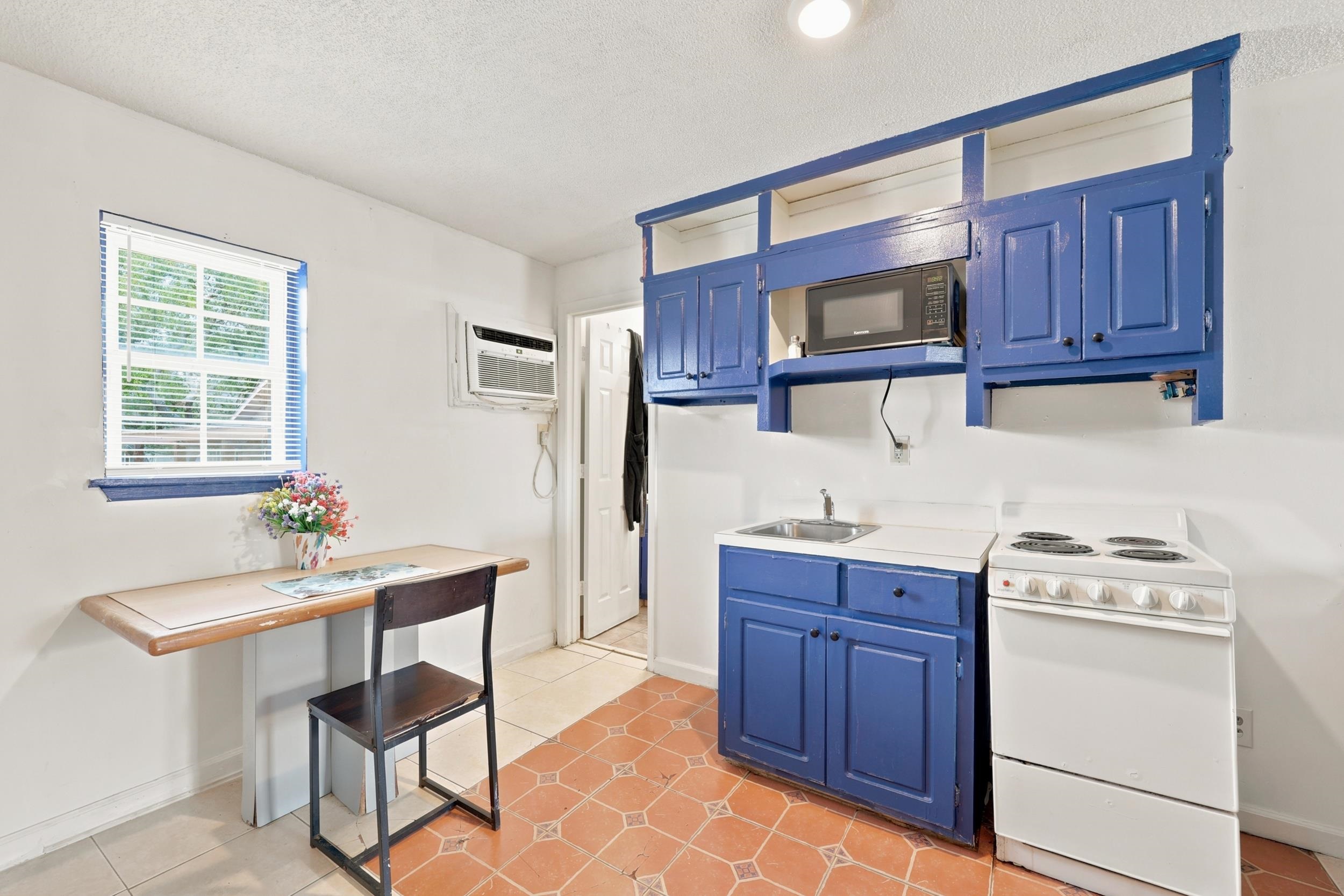 101 Flagg St. Property Photo 35