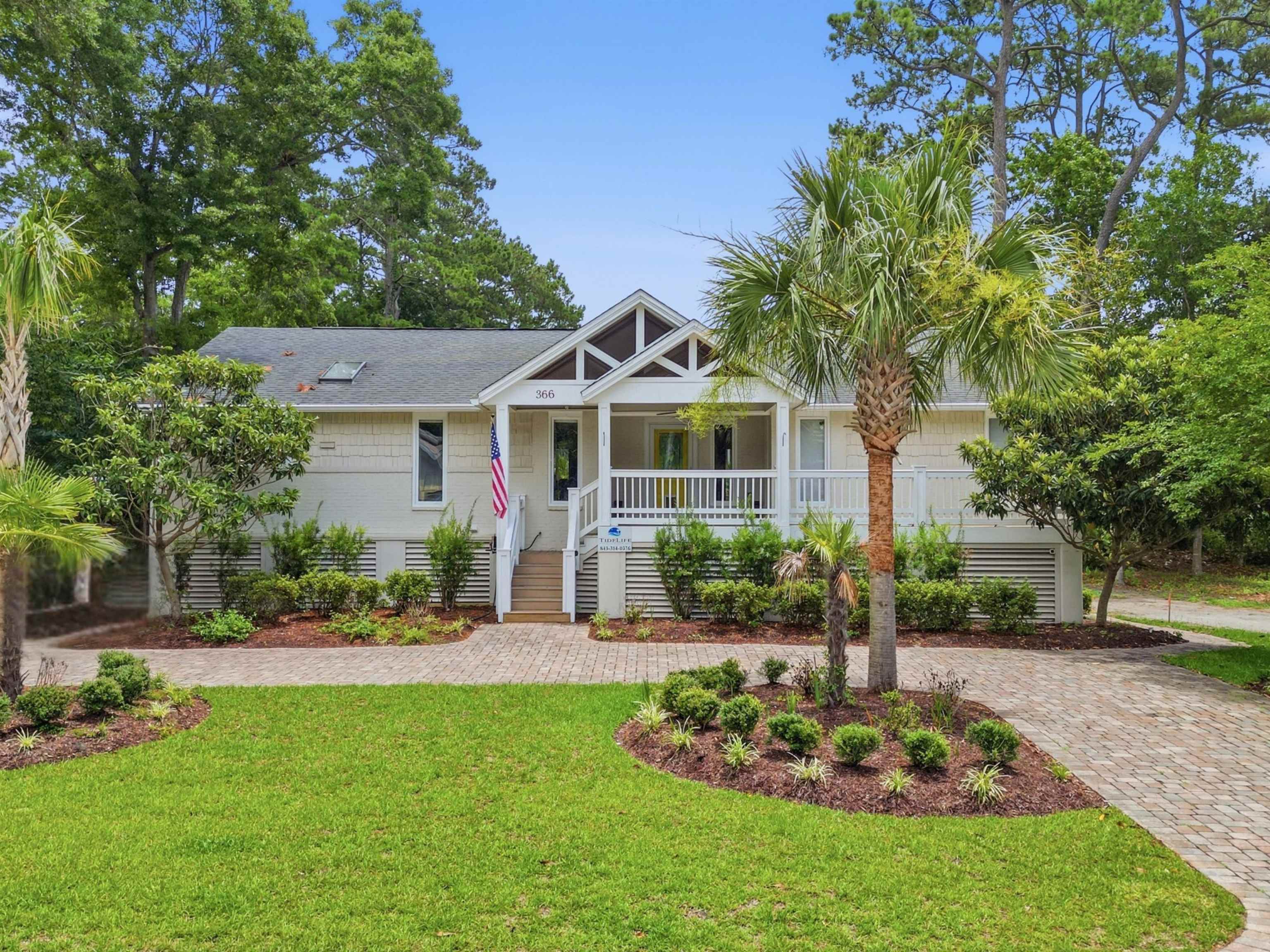 366 Lakeshore Dr. Property Photo 1