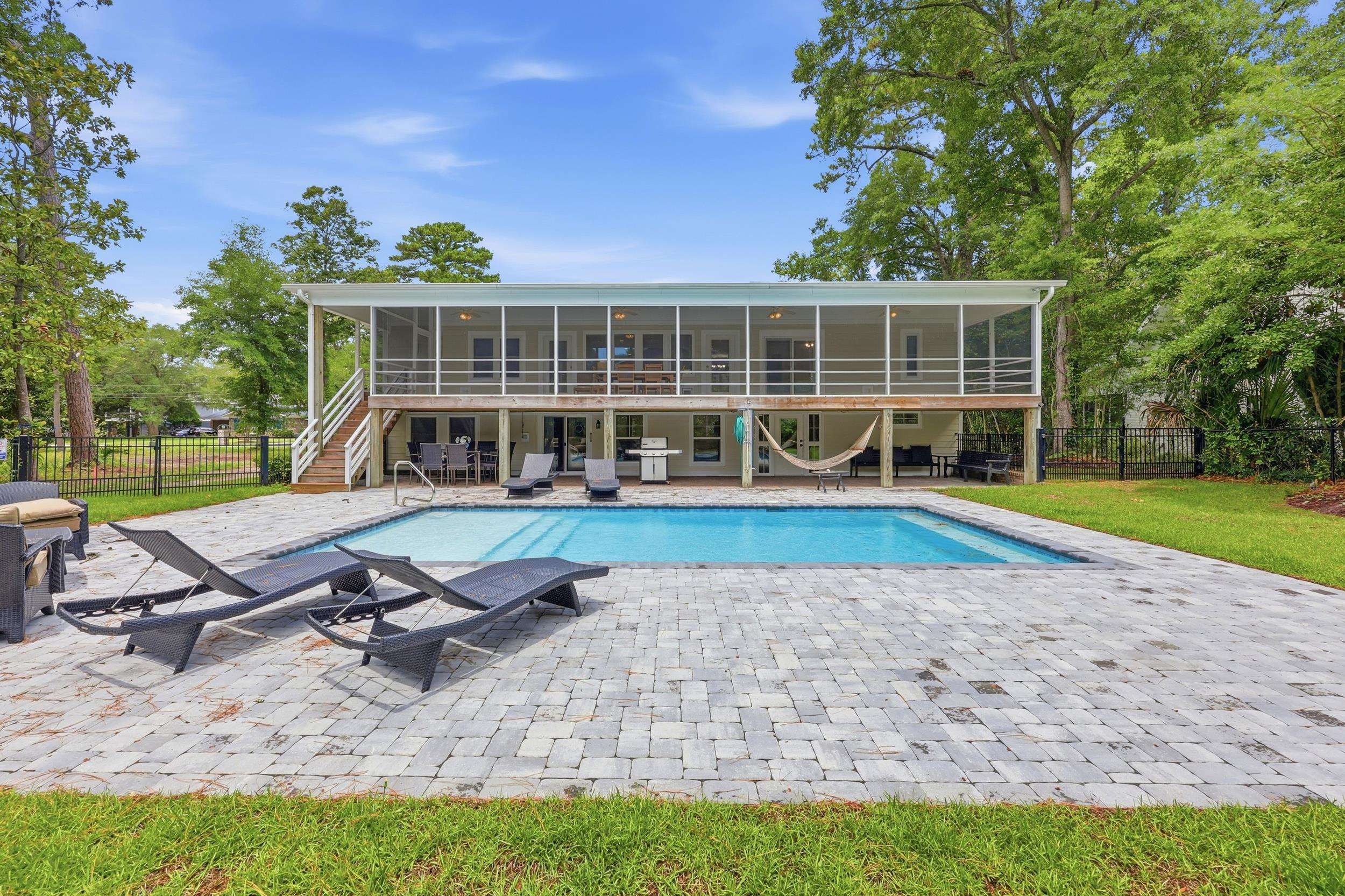 366 Lakeshore Dr. Property Photo 40