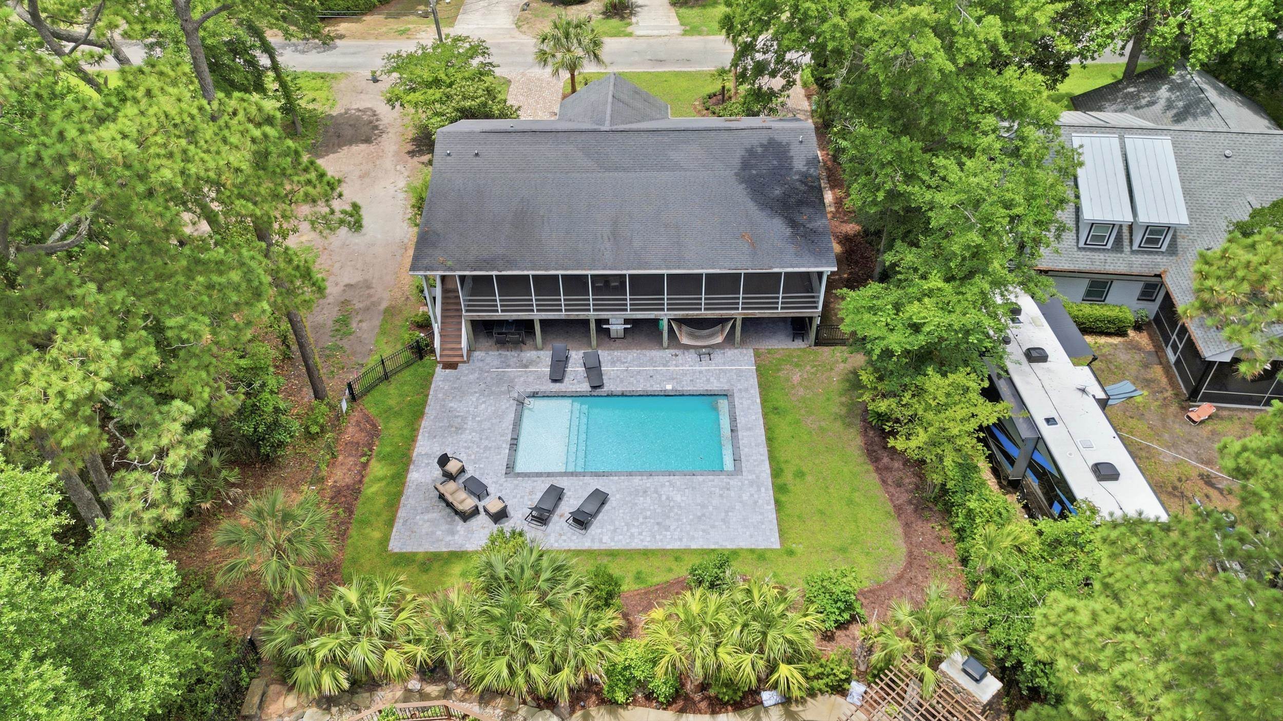 366 Lakeshore Dr. Property Photo 43