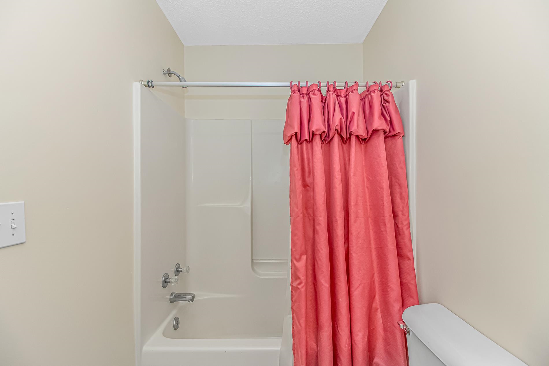 2263 Andover Dr. Property Photo 18