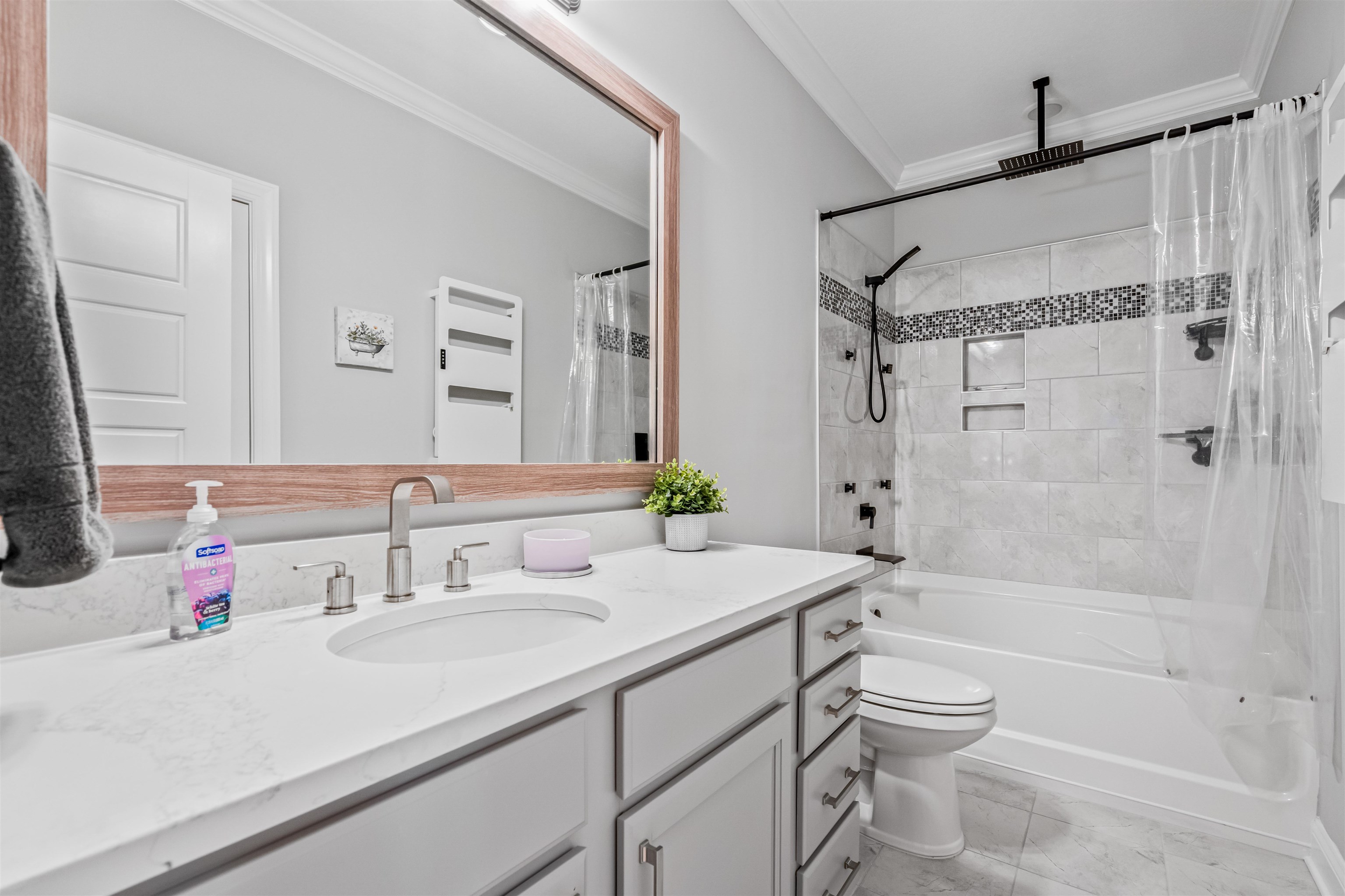 1209 Black Oak Ln. Property Photo 25