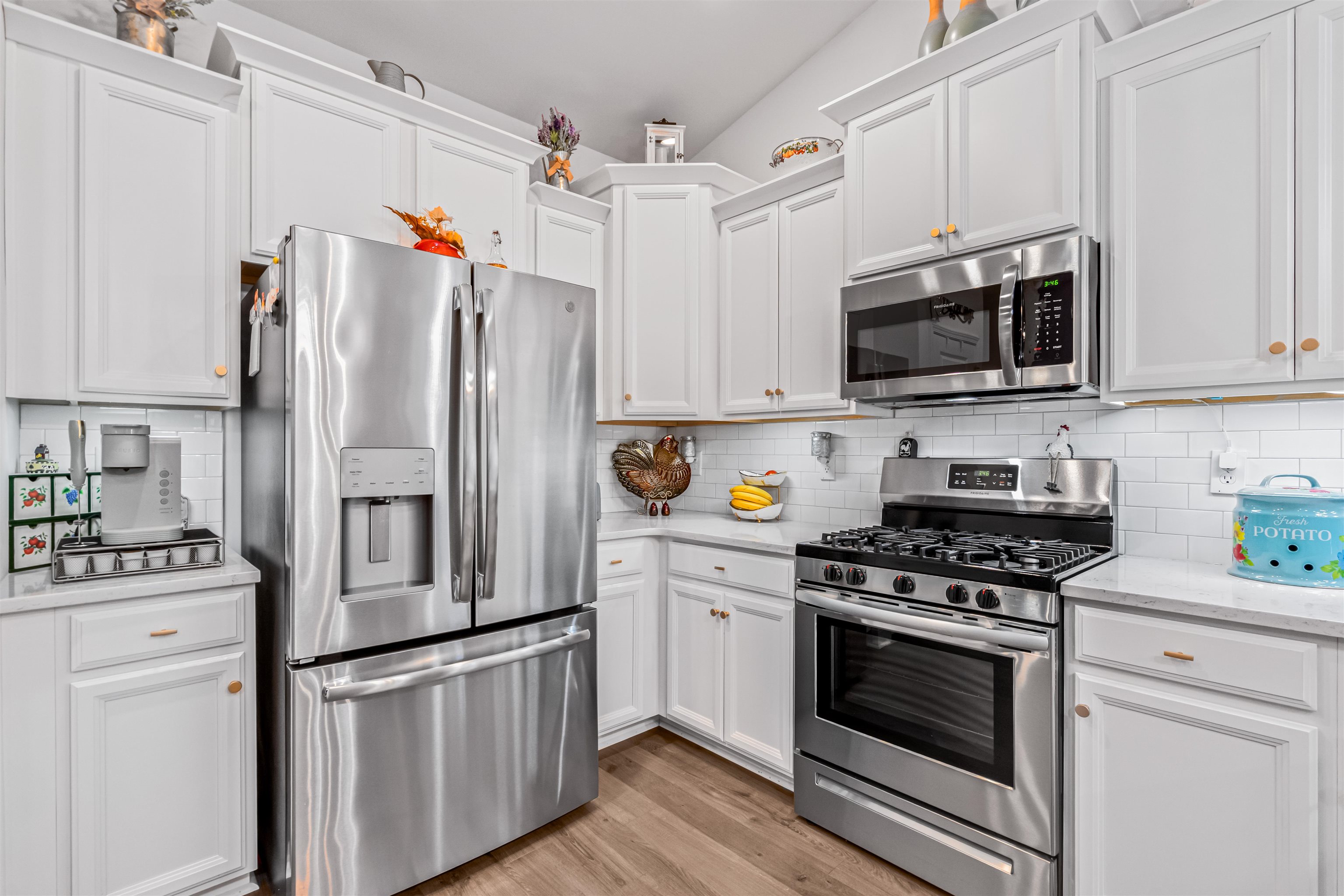 2501 Goldfinch Dr. Property Photo 10
