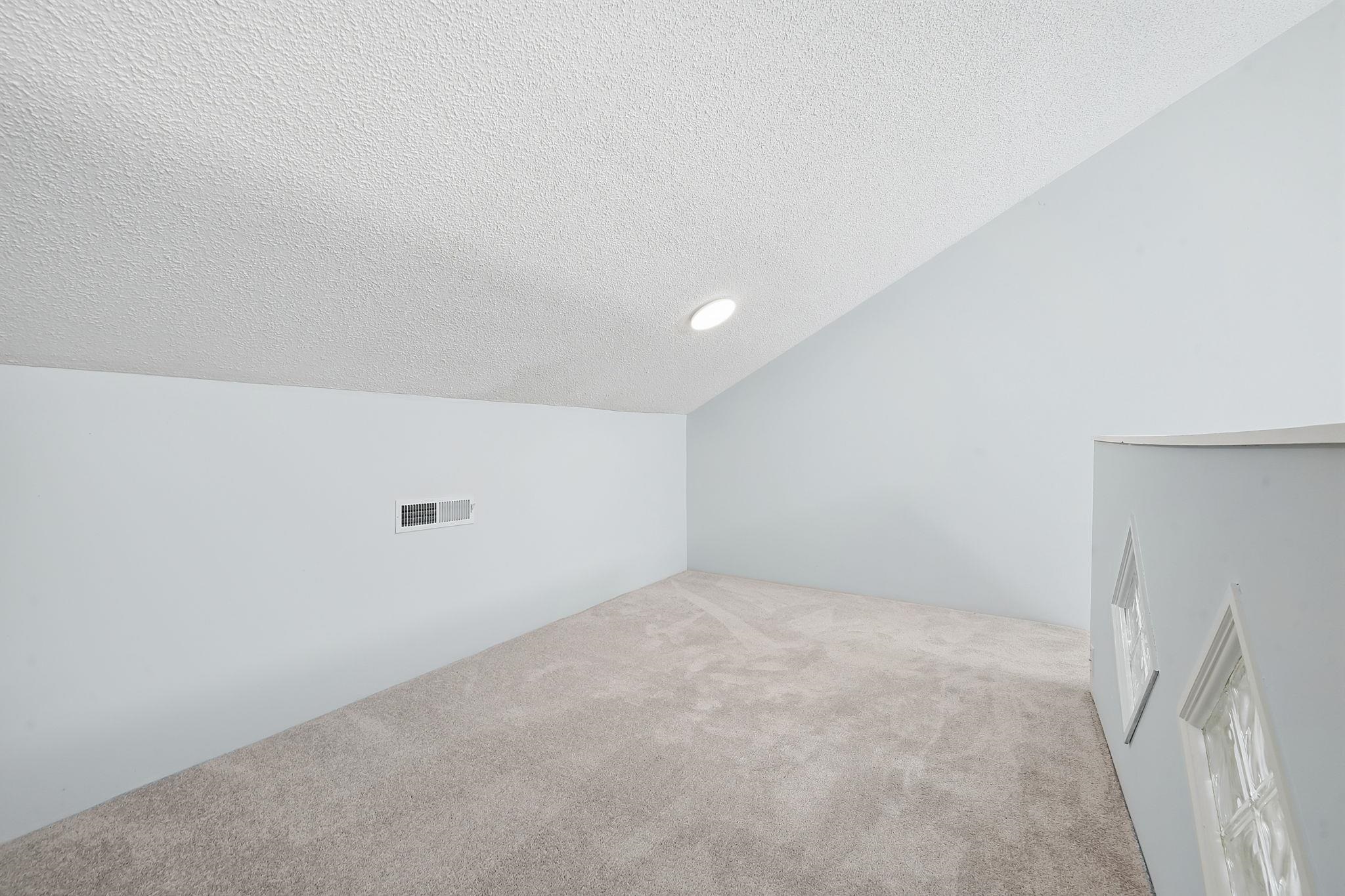 1880 Auburn Ln. Property Photo 11