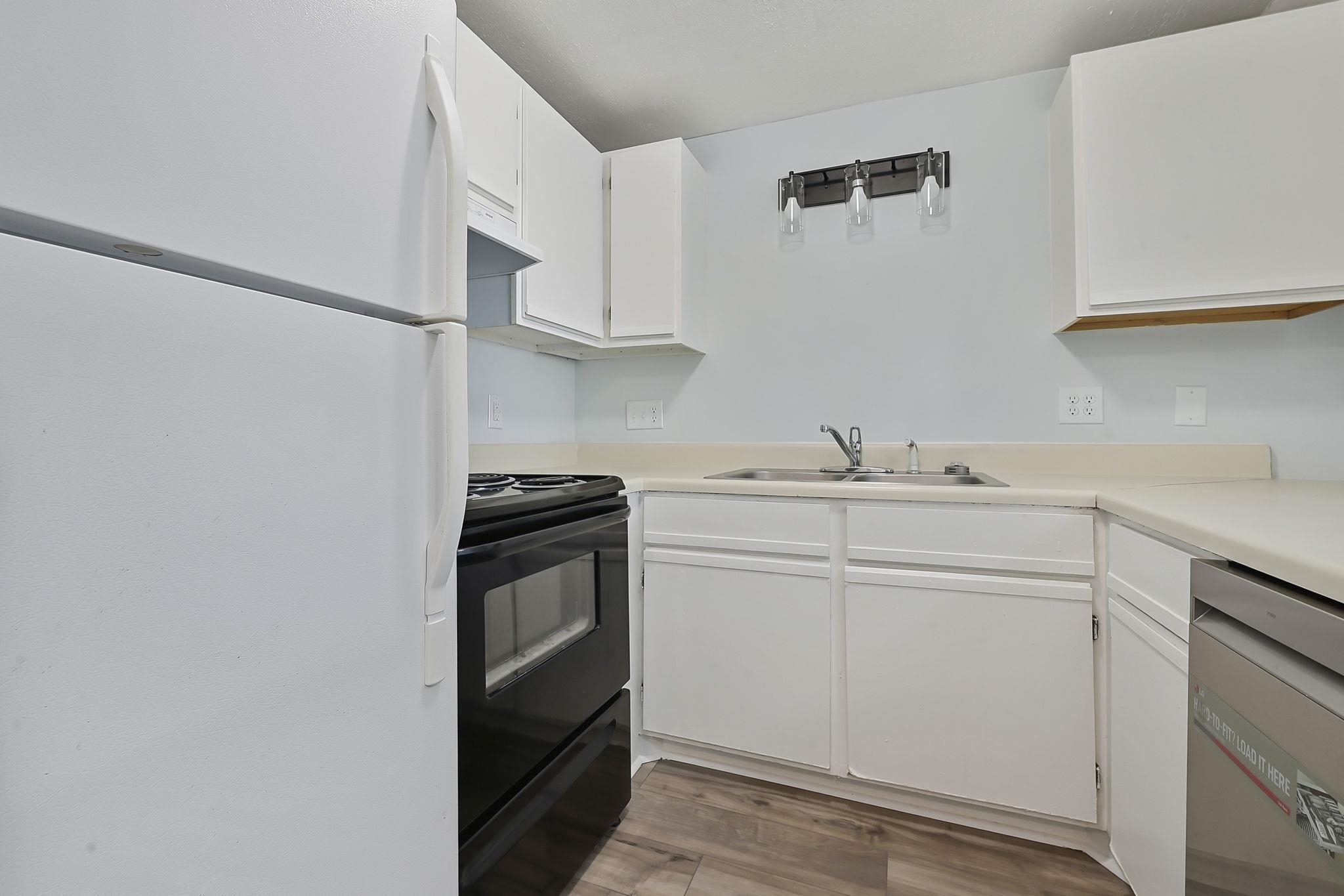 1880 Auburn Ln. Property Photo 30