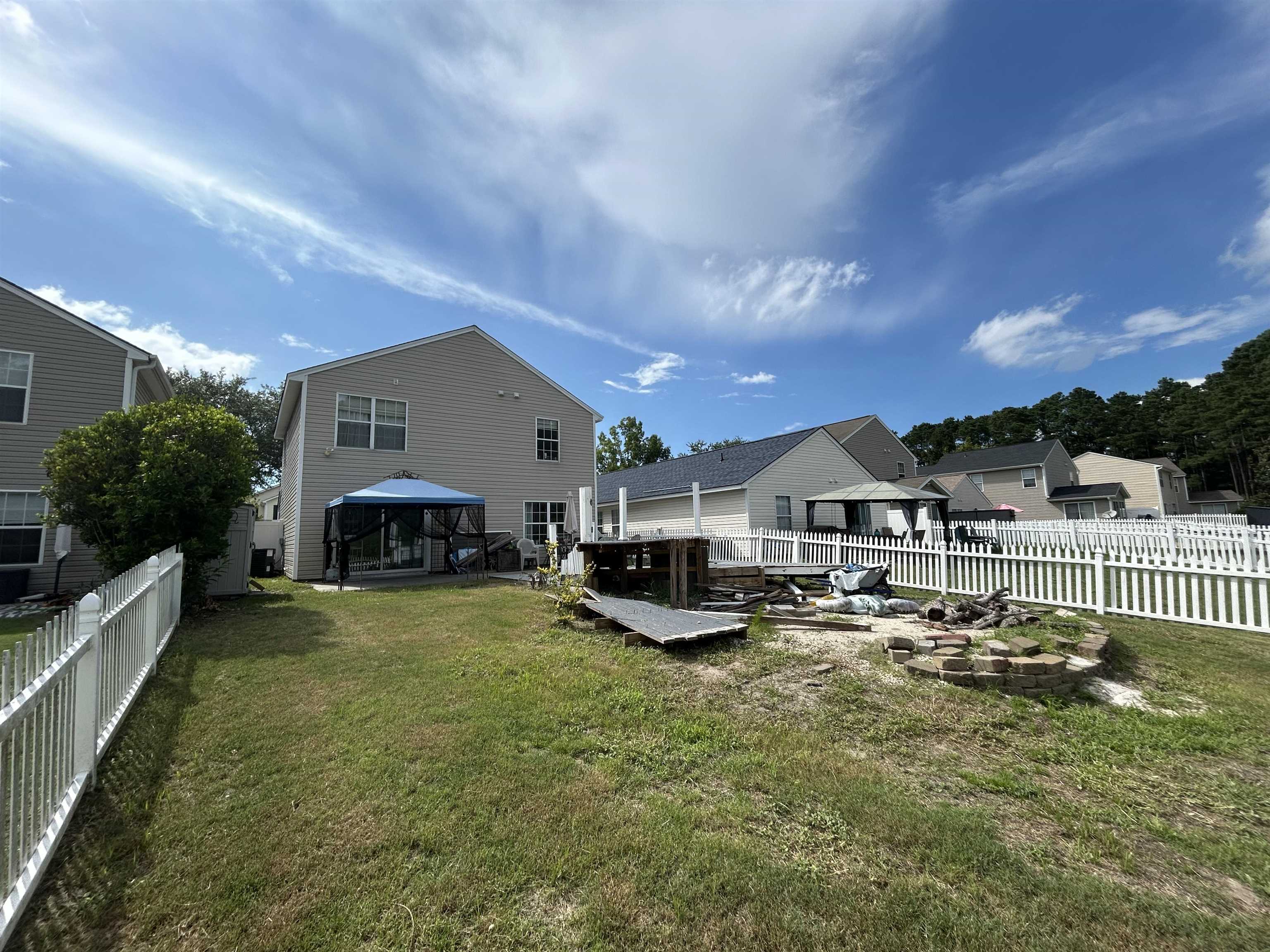 464 Dandelion Ln. Property Photo 6