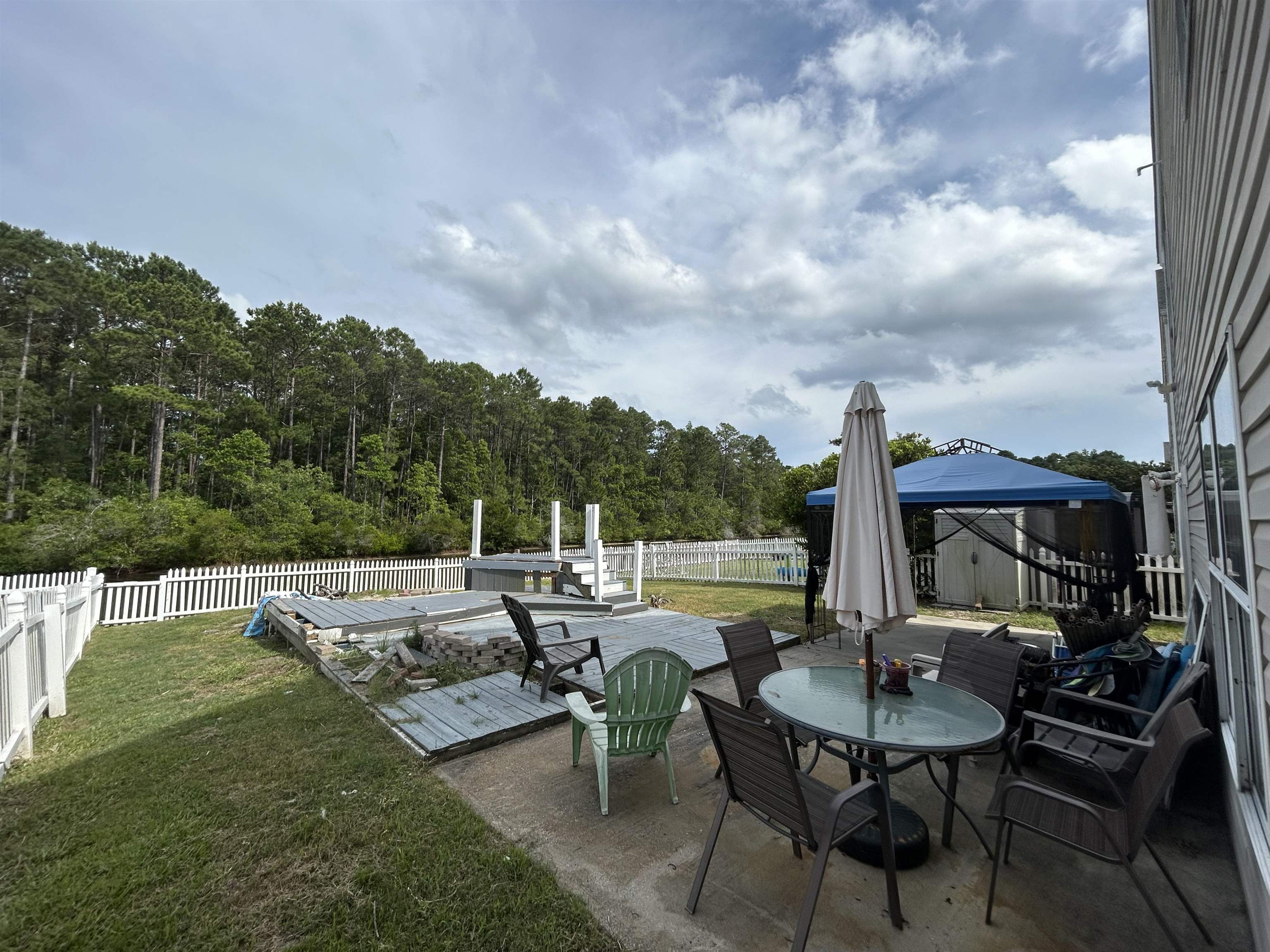464 Dandelion Ln. Property Photo 9