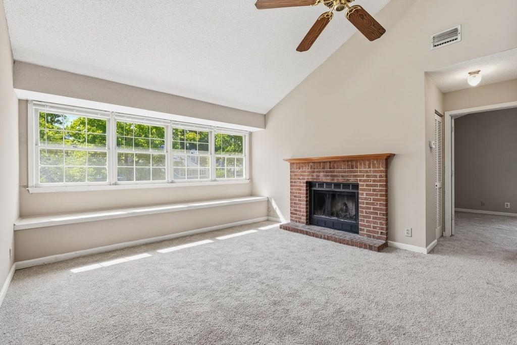 1205 Tiffany Ln. Property Photo 4