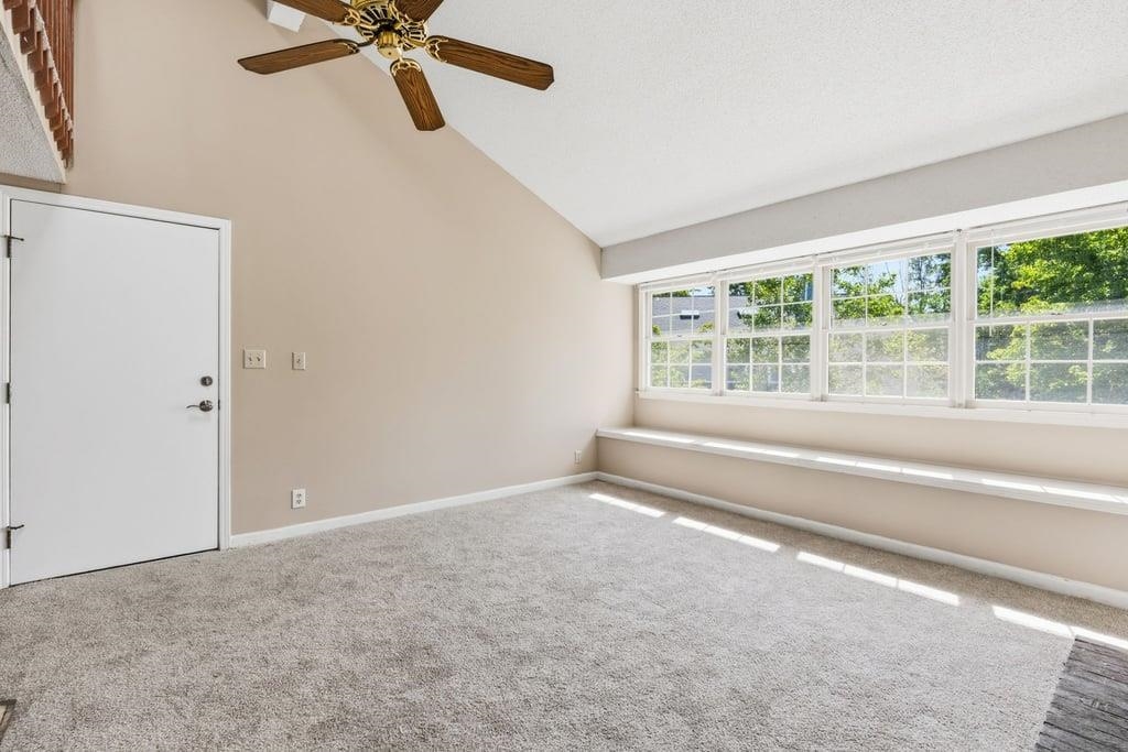 1205 Tiffany Ln. Property Photo 10